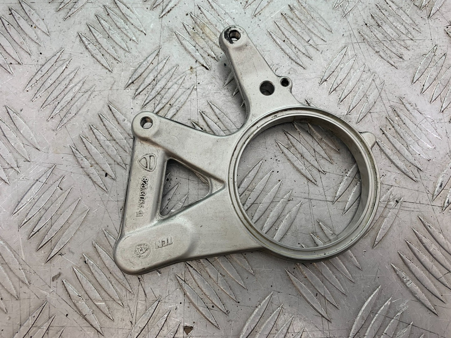 DUCATI 1299 PANIGALE REAR CALIPER BRACKET   YEAR 2016 (CMB 1187)
