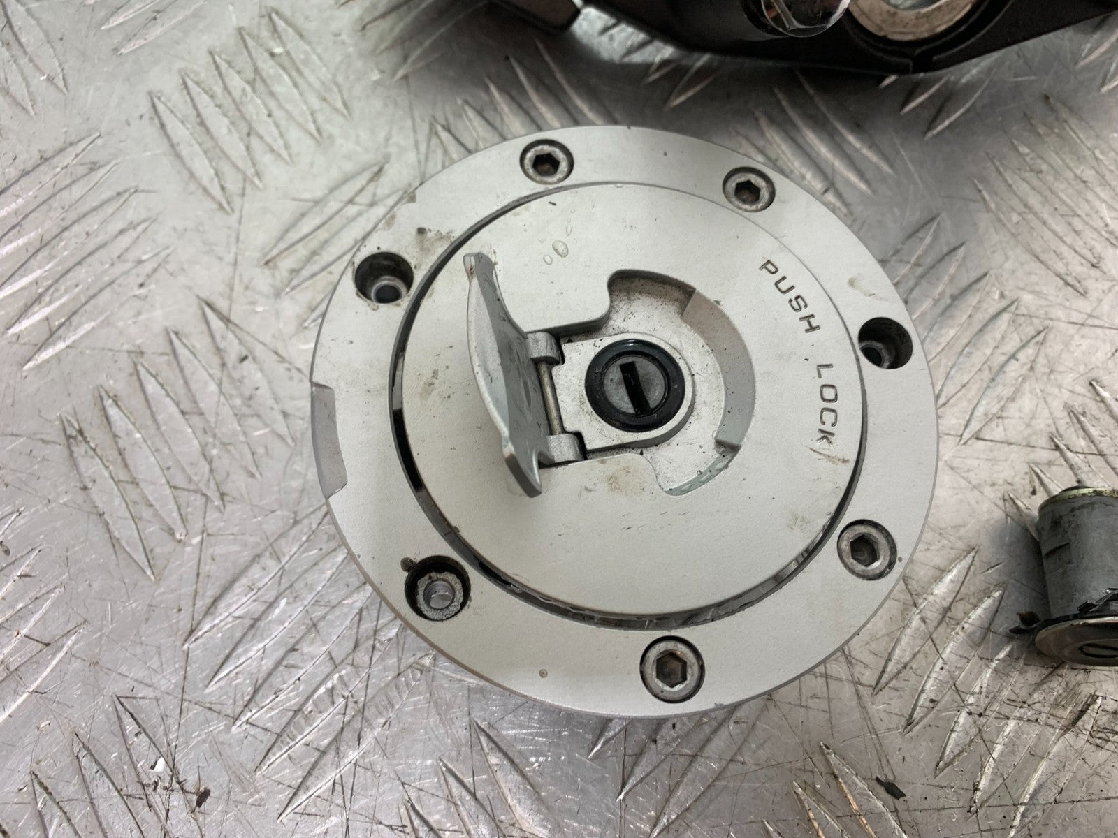 HONDA CBF600 CBF 600 ECU LOCKS AND KEY  YEAR 2004 -07 (CMB1247)