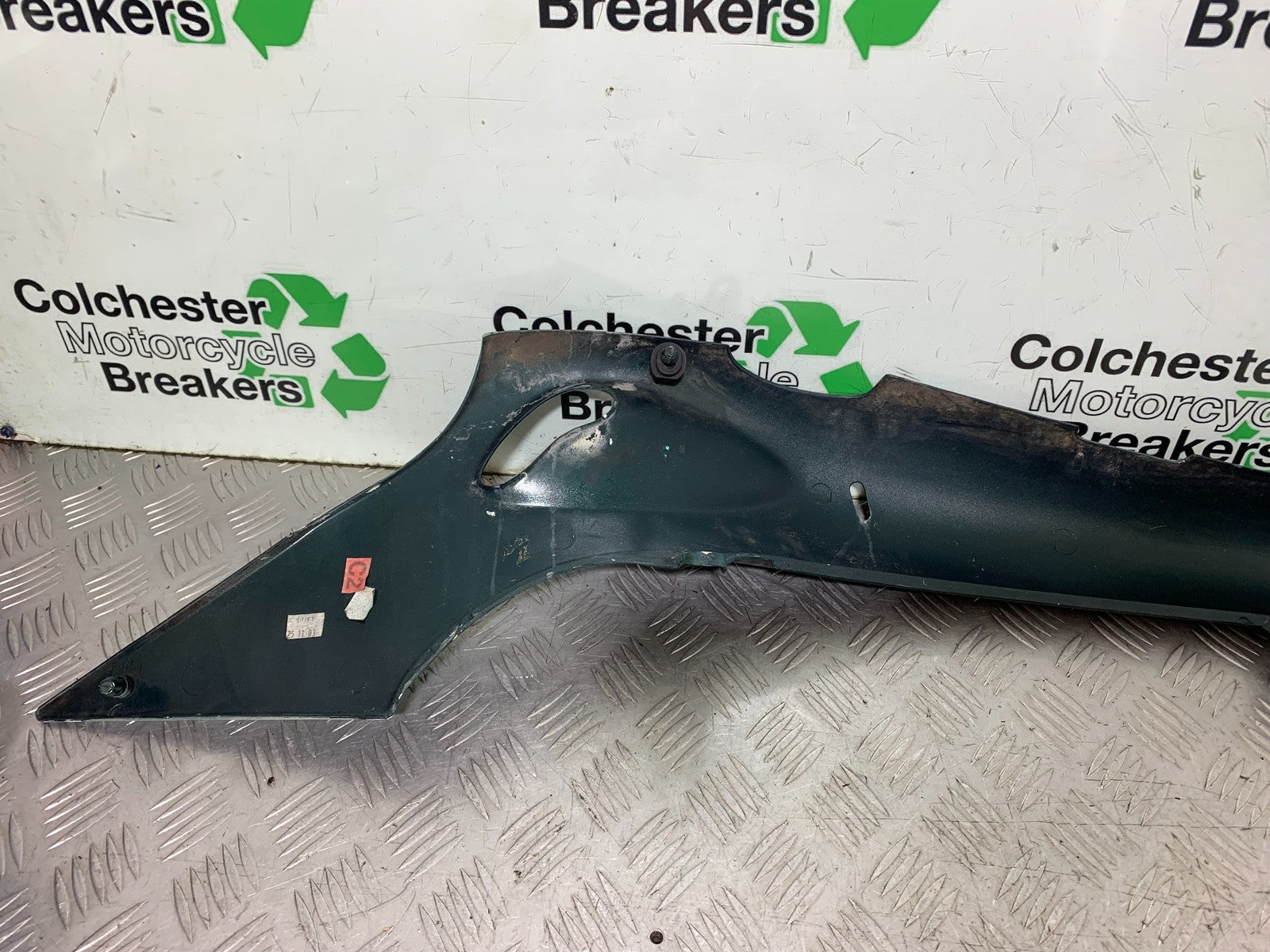 TRIUMPH 955I SPRINT RS LEFT SEAT PANEL  YEAR 1999-03 (CMB1313)