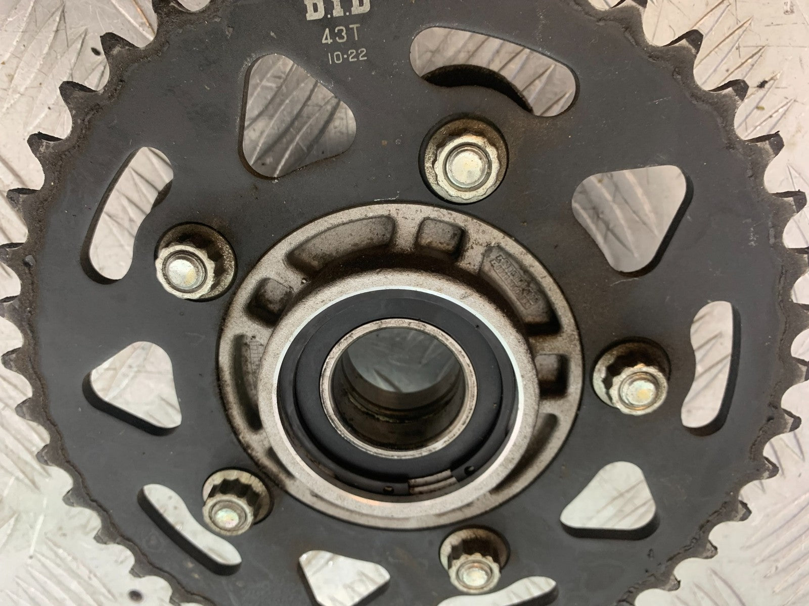 DUCATI 937 MONSTER SPROCKET CARRIER  YEAR 2021-2024 (CMB1270)