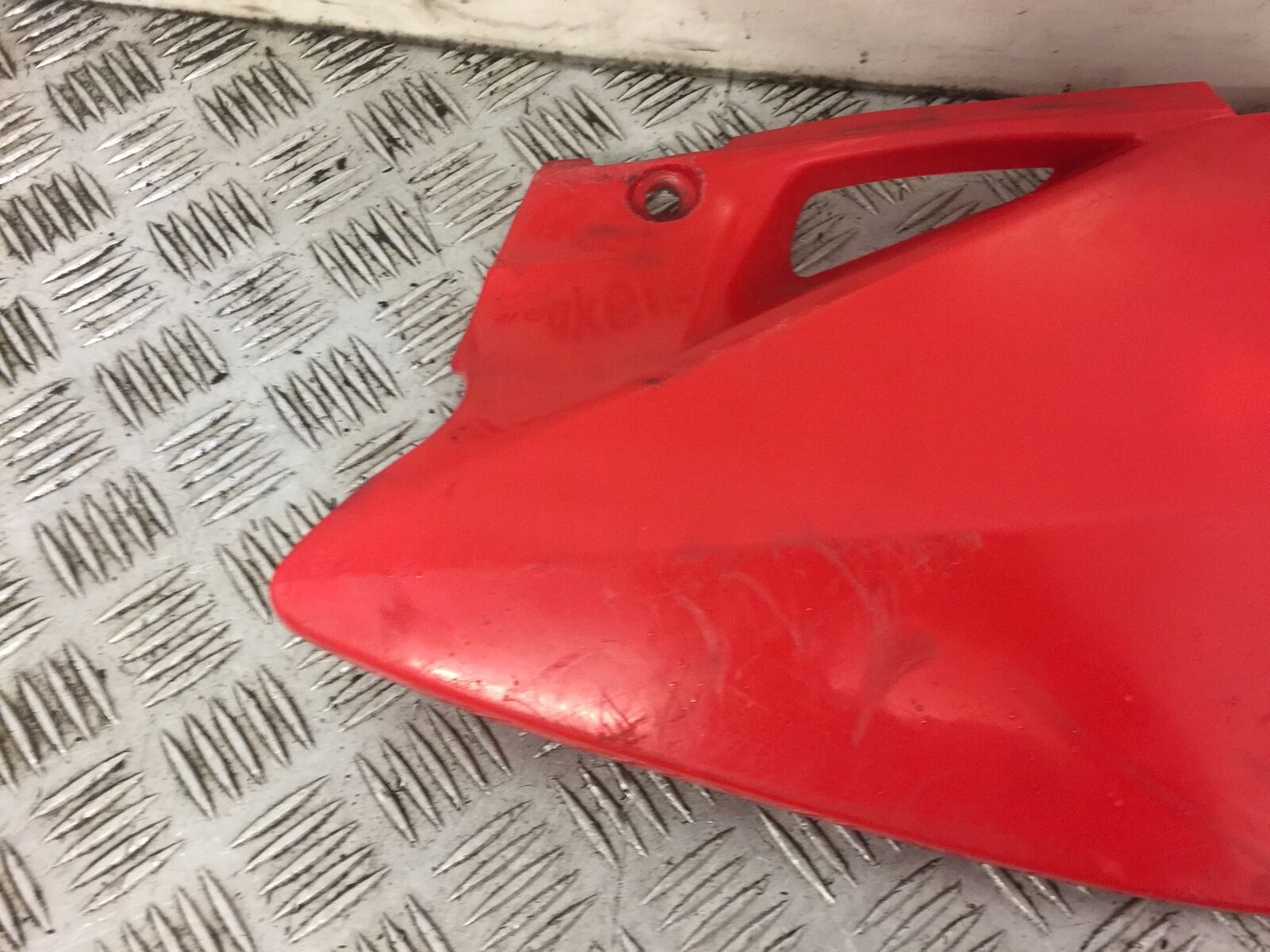 GAS GAS 450 FSE RIGHT SEAT PANEL YEAR 2003-2006 (STOCK 508)