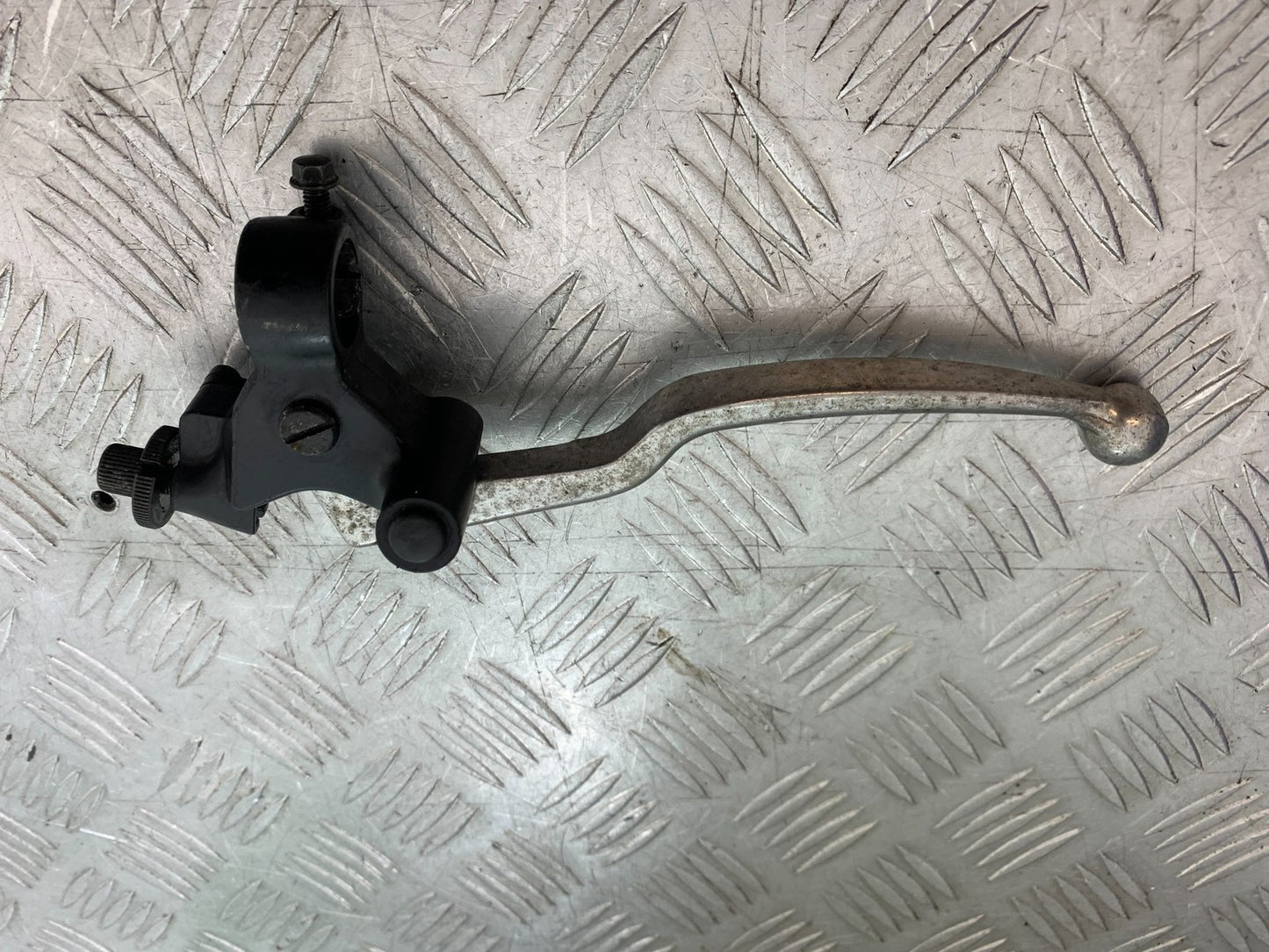 HONDA CBF600 CBF 600 CLUTCH LEVER AND BRACKET   YEAR 2004 -07 (CMB1247)