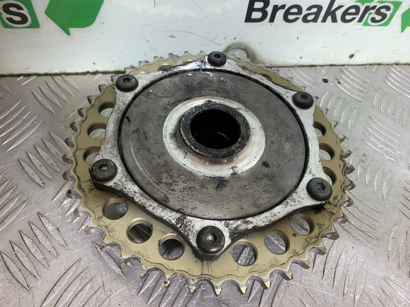 TRIUMPH 1050 SPEED TRIPLE REAR SPROCKET CARRIER  YEAR 2005-2007 (CMB1322)
