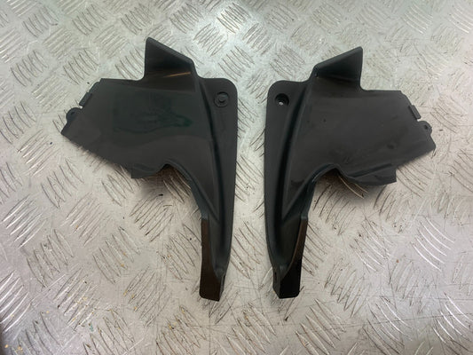HONDA VFR800 VFR 800 V-TEC LEFT AND RIGHT INNER INFILLS  YEAR 2002 -09 (CMB1296)
