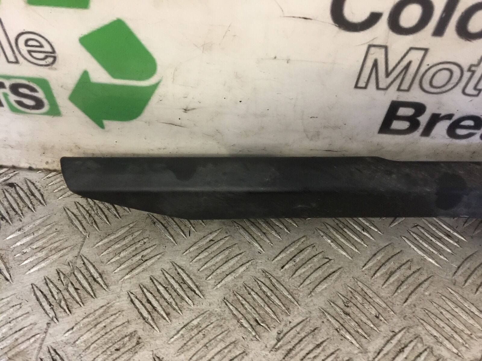 TRIUMPH 675 STREET TRIPLE CHAIN GUARD  2008-2012 (STOCK 736)