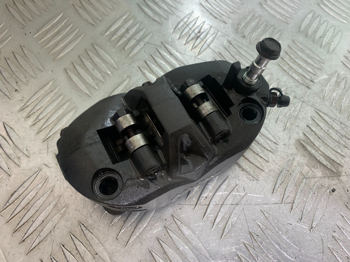 KAWASAKI GTR1400 GTR 1400 FRONT BRAKE CALIPERS YEAR 2007-2009 (CMB1174)
