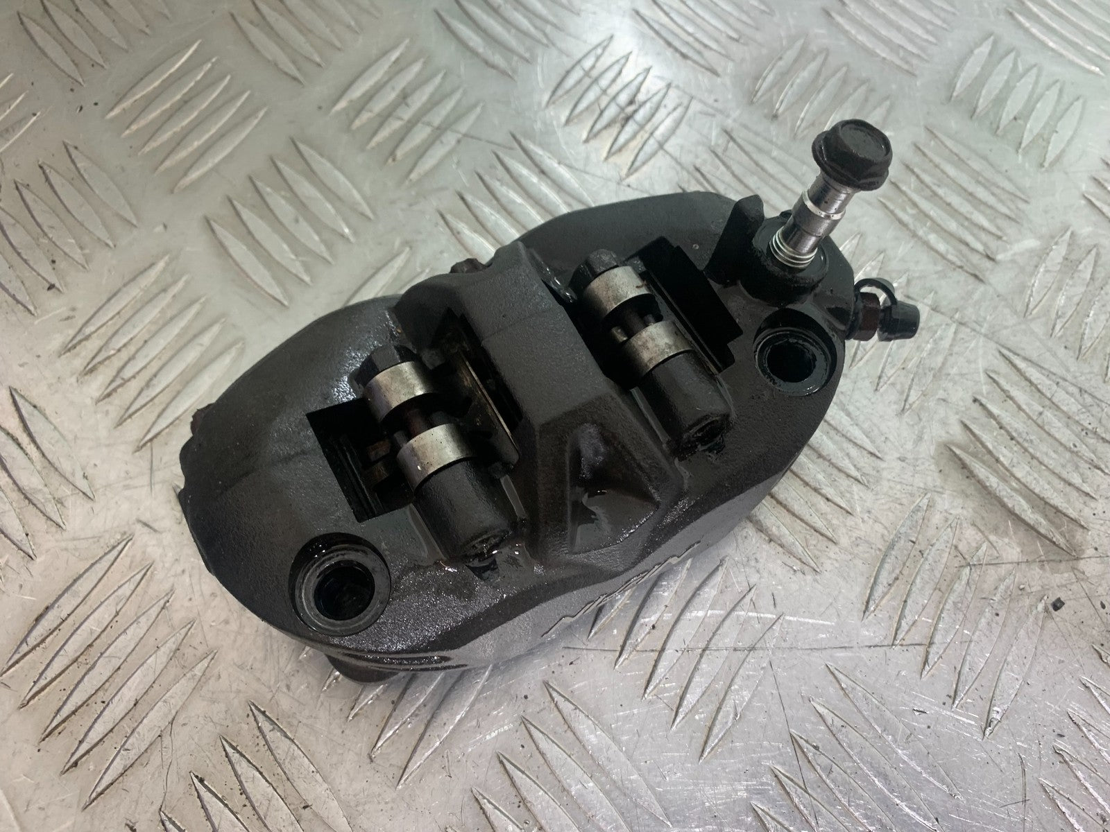 KAWASAKI GTR1400 GTR 1400 FRONT BRAKE CALIPERS YEAR 2007-2009 (CMB1174)