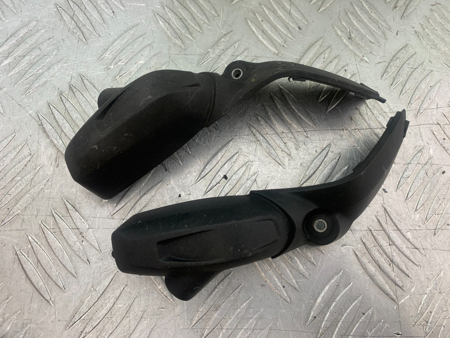 BMW R1200 R 1200 GS SPARK PLUG COVERS X 4 YEAR 2013-2016 (CMB1257)