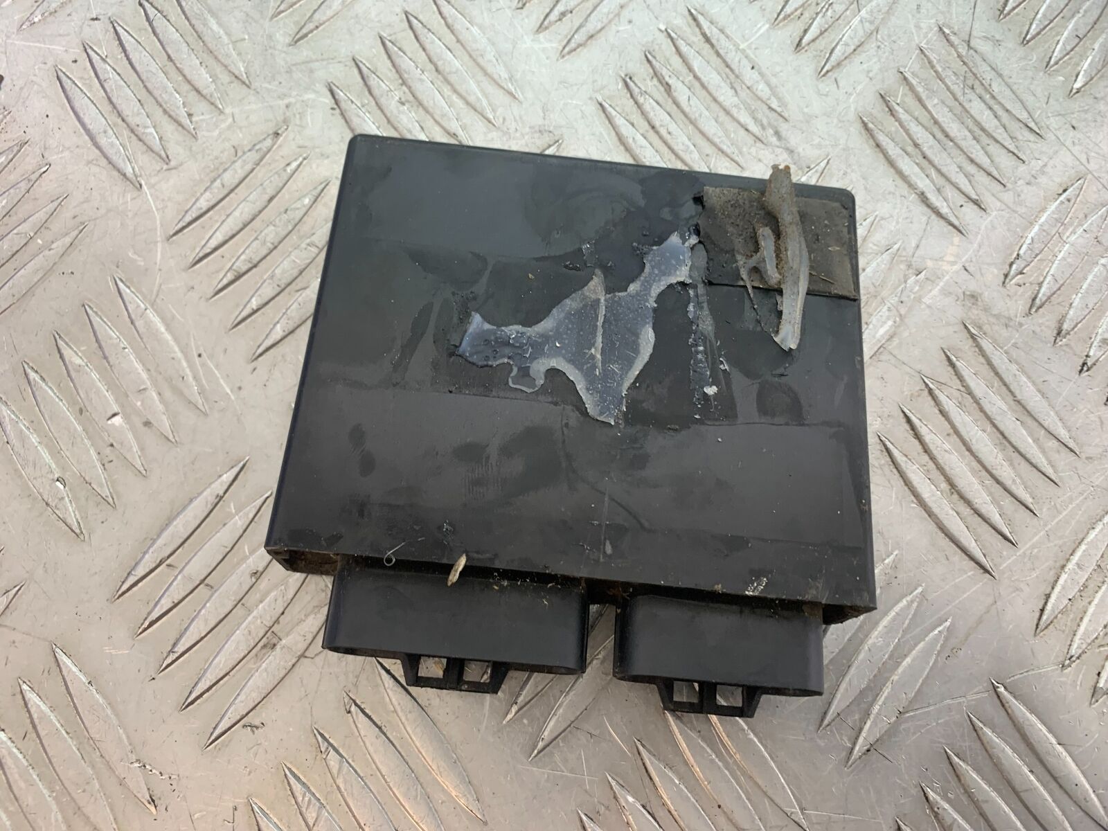 SUZUKI GSF1250 GSF 1250 BANDIT ECU   YEAR 2010-14 (CMB1092)