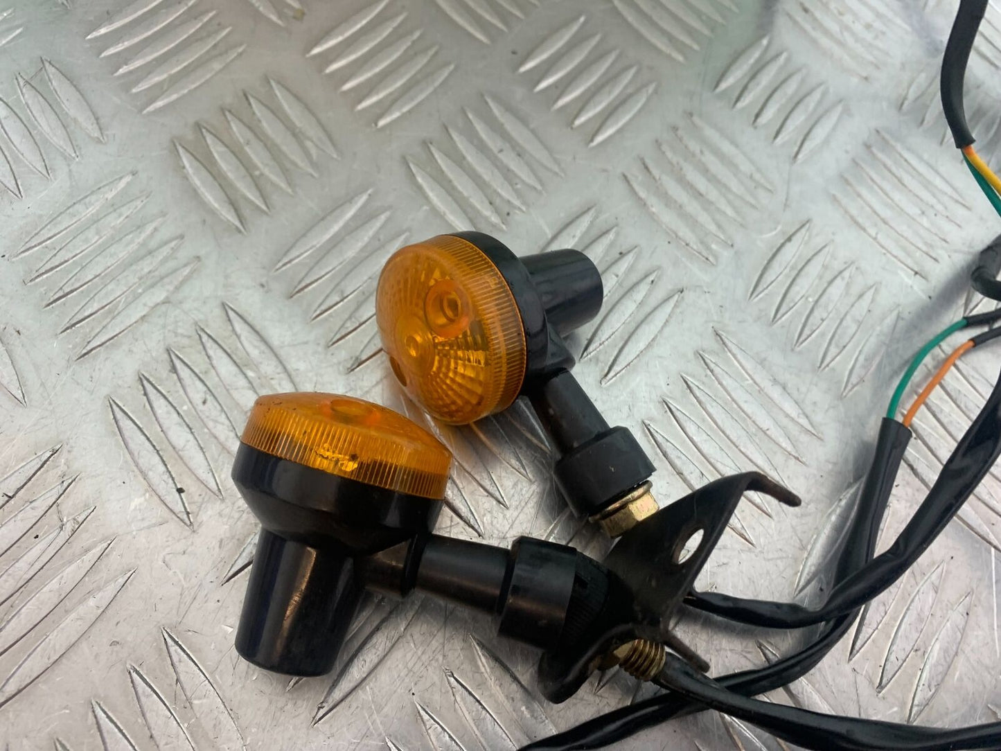 HERALD CLASSIC 125 FRONT AND REAR INDICATORS  YEAR 2014 (CMB1058)