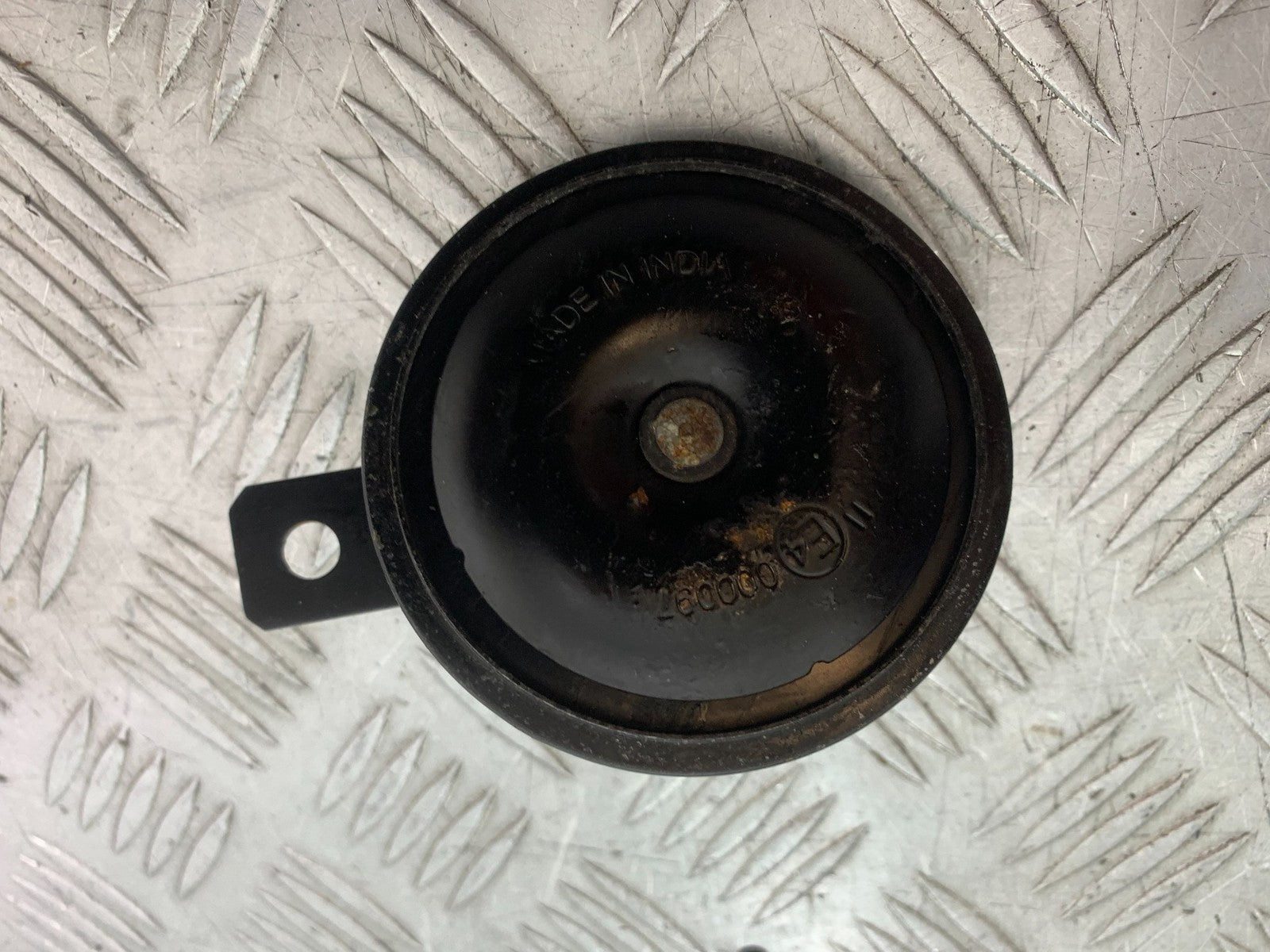 KTM DUKE 390 HORN AND BRACKET YEAR 2017- 2023 (CMB1314)