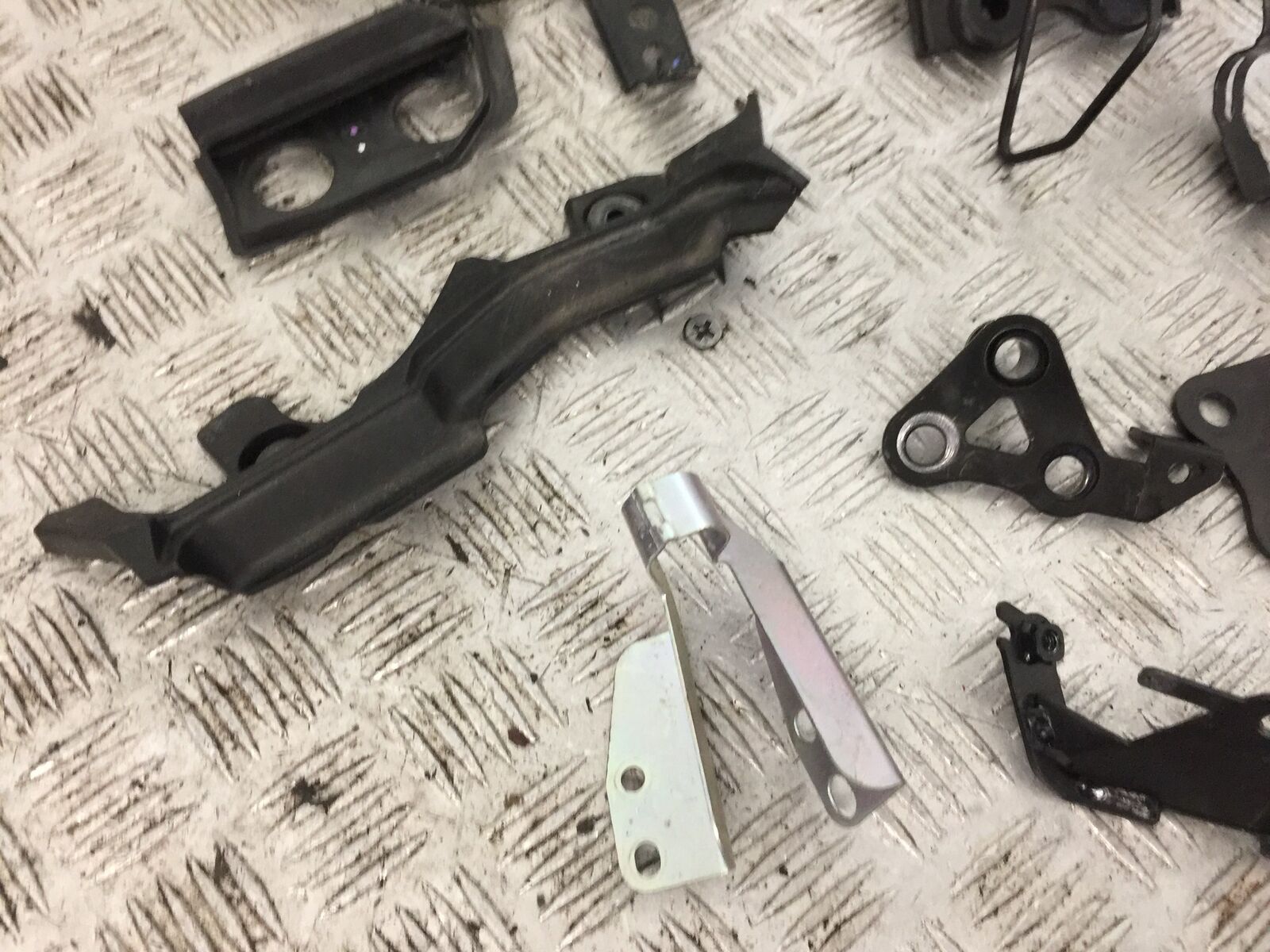 YAMAHA MT03 JOB LOT BRACKETS  YEAR 2018  (STOCK 801)