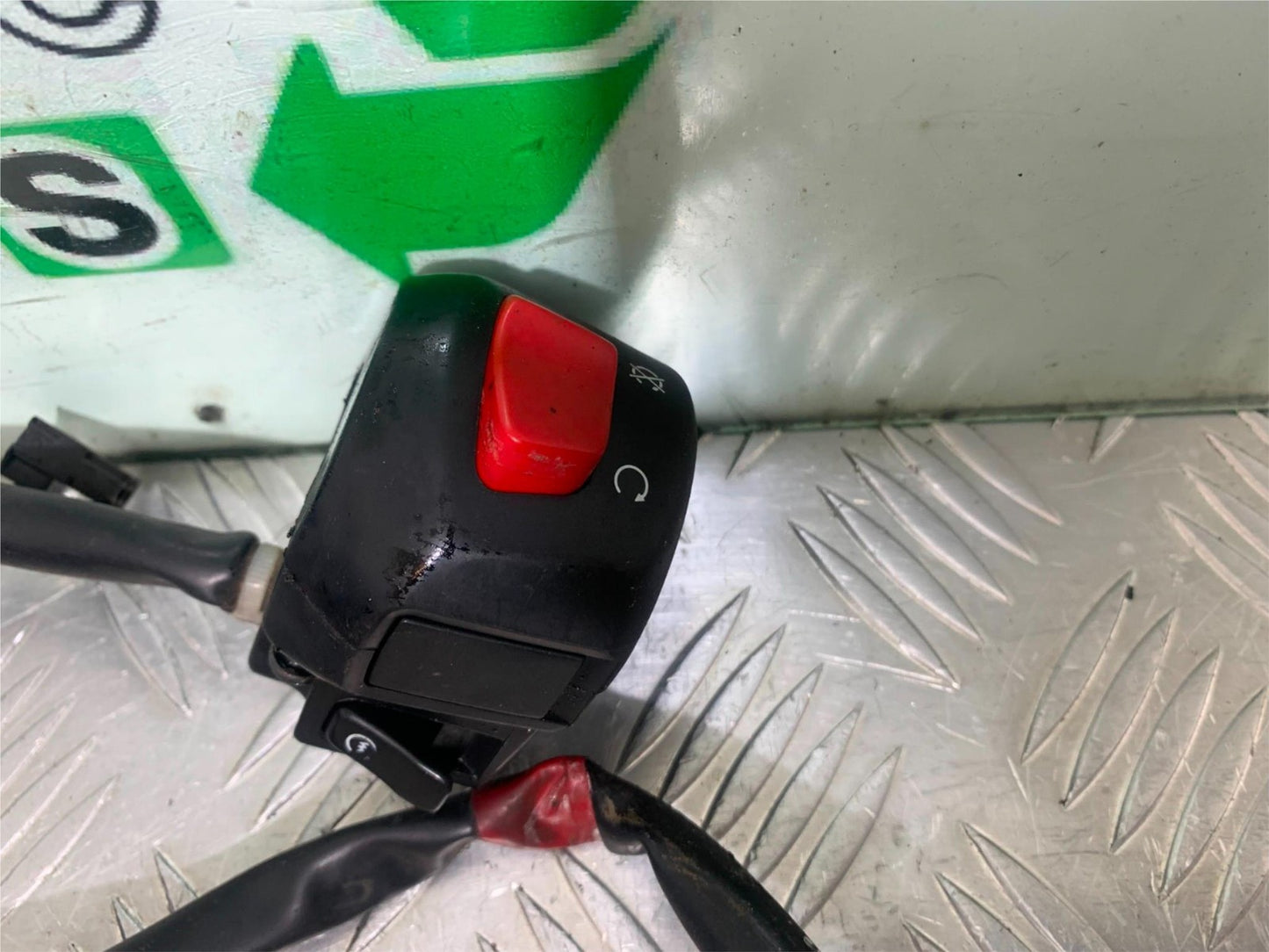 SUZUKI AN 200 UH 200 RIGHT SWITCH GEAR  YEAR 2007-2009 (CMB1256)