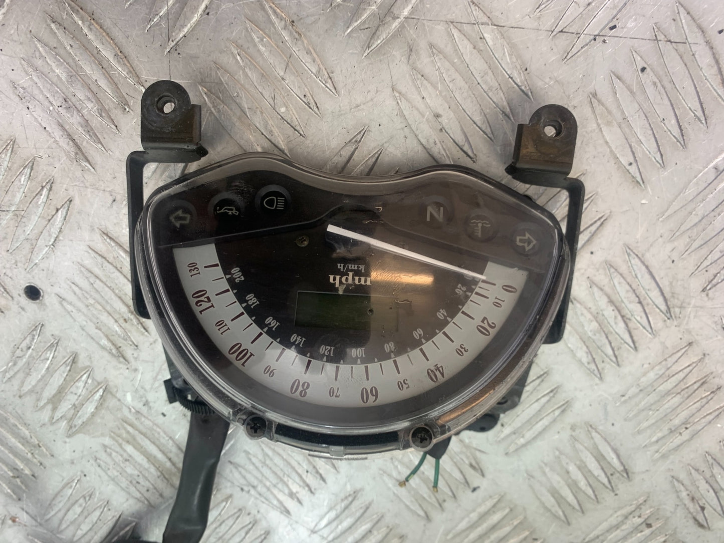 HONDA VTX1300 S-6  CLOCKS SPEEDO DASH YEAR 2004-09 (CMB1159)