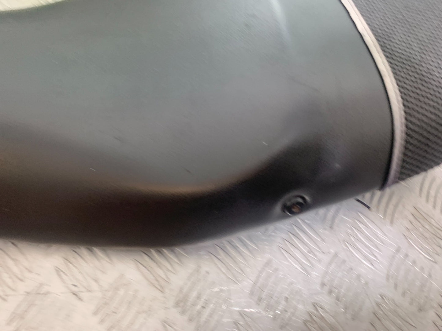 TRIUMPH 955i SPRINT ST SEAT  1999-2004 (CMB1176)