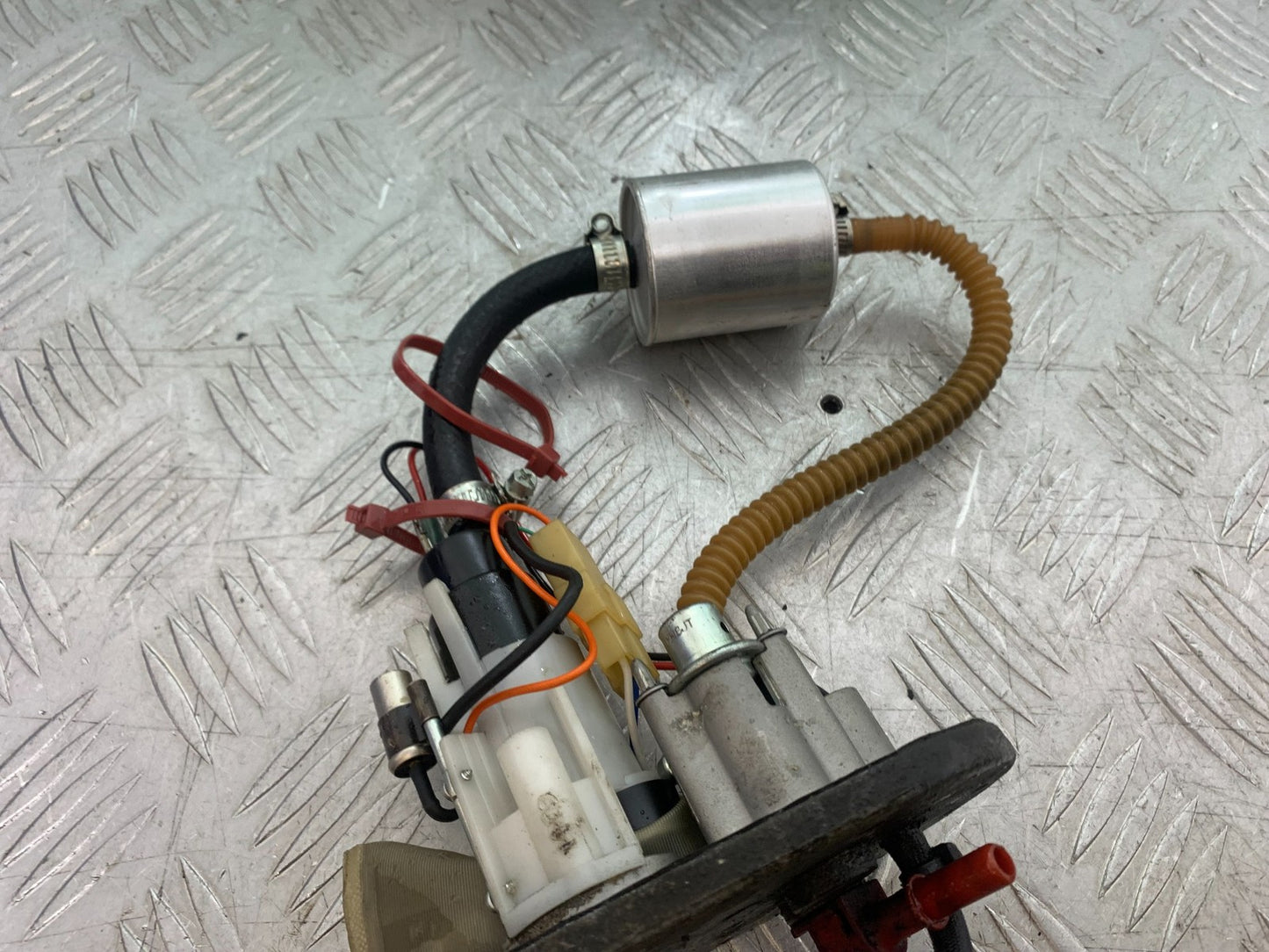 APRILIA 650 PAGASO STRADA PETROL PUMP  YEAR 2005-2010 (CMB1260)