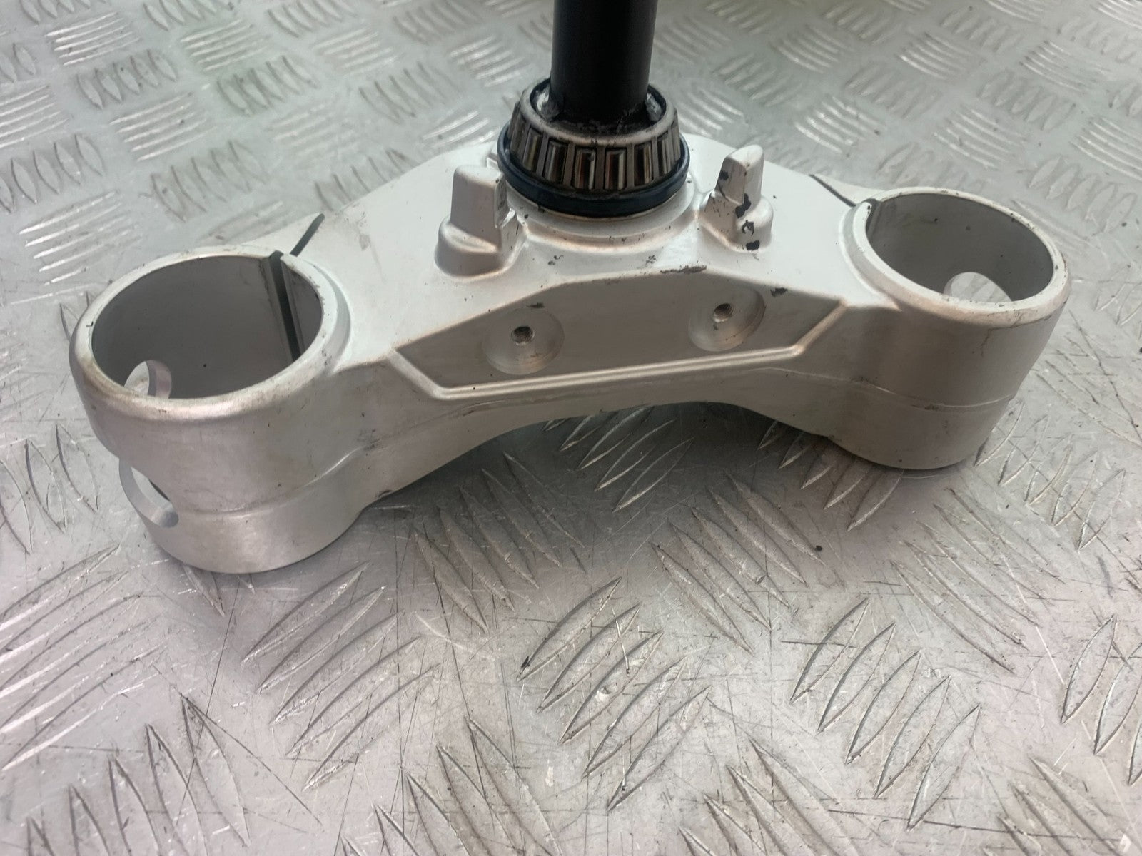 APRILIA SL750 SL 750 SHIVER BOTTOM YOKE YEAR 2008-2016 (CMB1242)