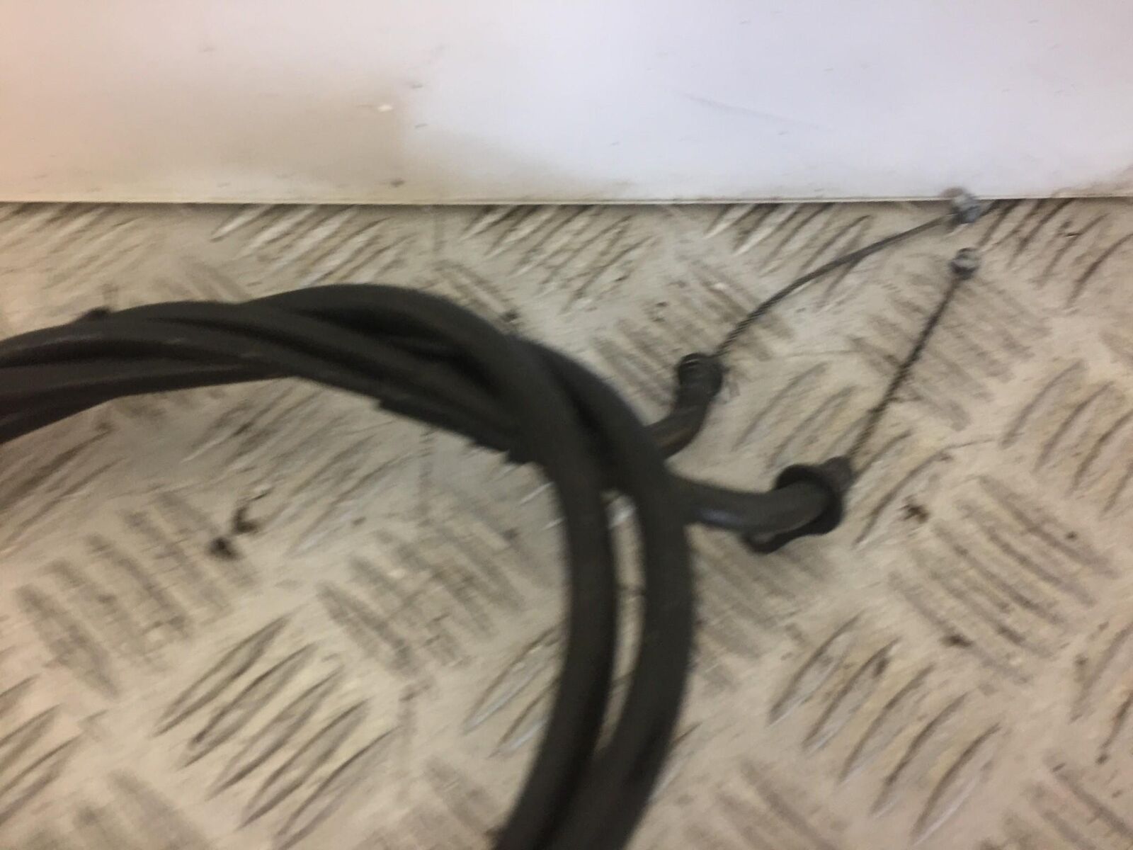 SUZUKI GSXR600 GSXR 600 THROTTLE CABLES    K1 K2 YEAR 2000