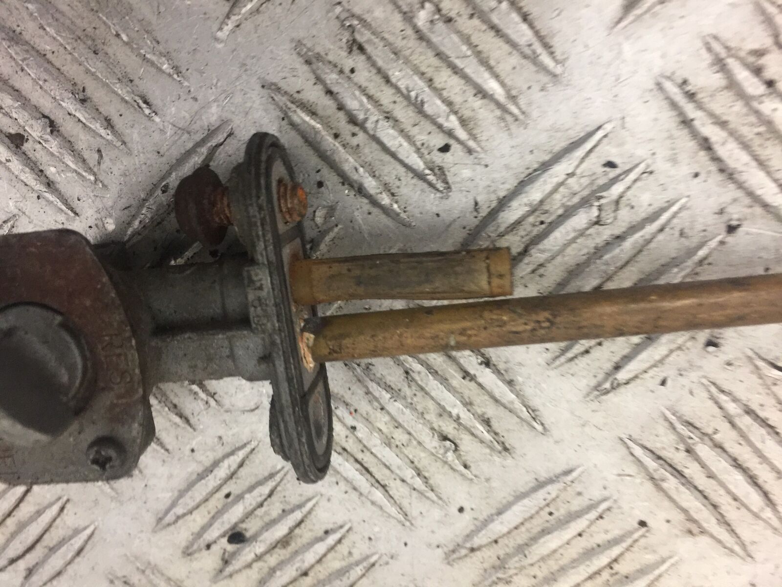 YAMAHA DTR125 DTR 125 DT125 R PETROL TAP