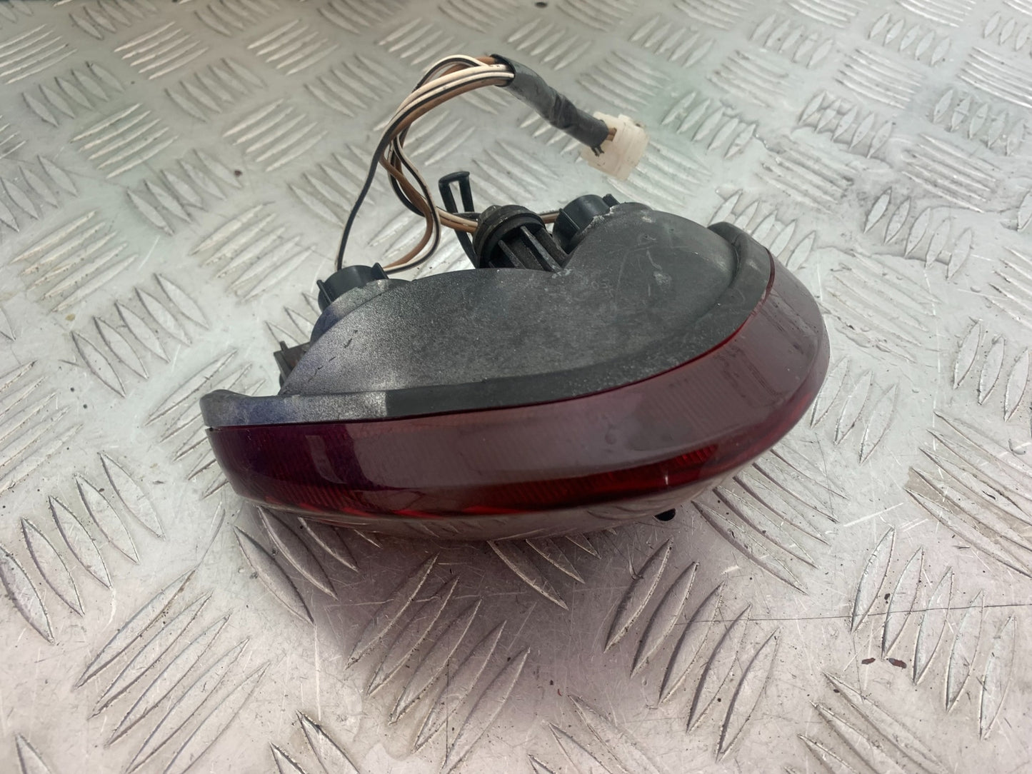 SUZUKI SV650 SV 650 mk1 REAR LIGHT   YEAR 1999-2002 (CMB1160)