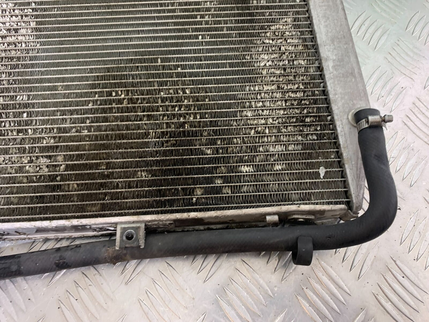 KAWASAKI ZX12R ZX12 R RADIATOR  YEAR 2000-01 (CMB1038)