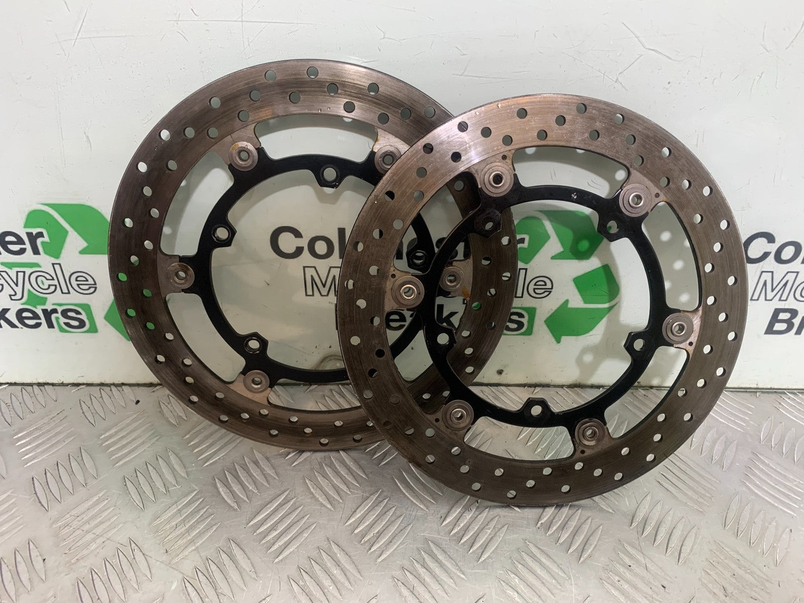 YAMAHA YZF R7 FRONT BRAKE DISCS YEAR 2022-2025 (CMB1255)