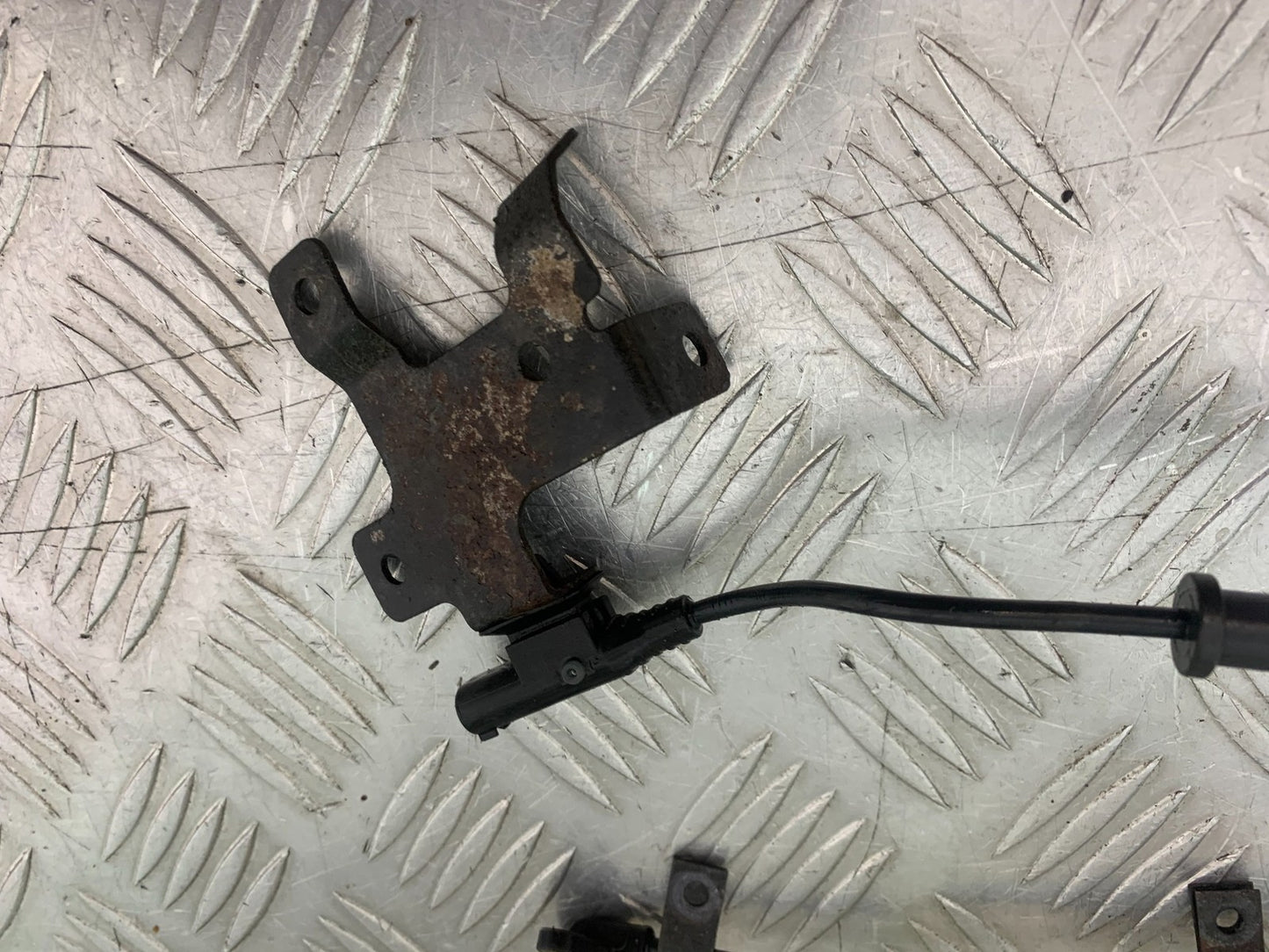 PIAGGIO VESPA GTS 125 REAR ABS SENSOR  YEAR 2009-2014  (CMB1261)