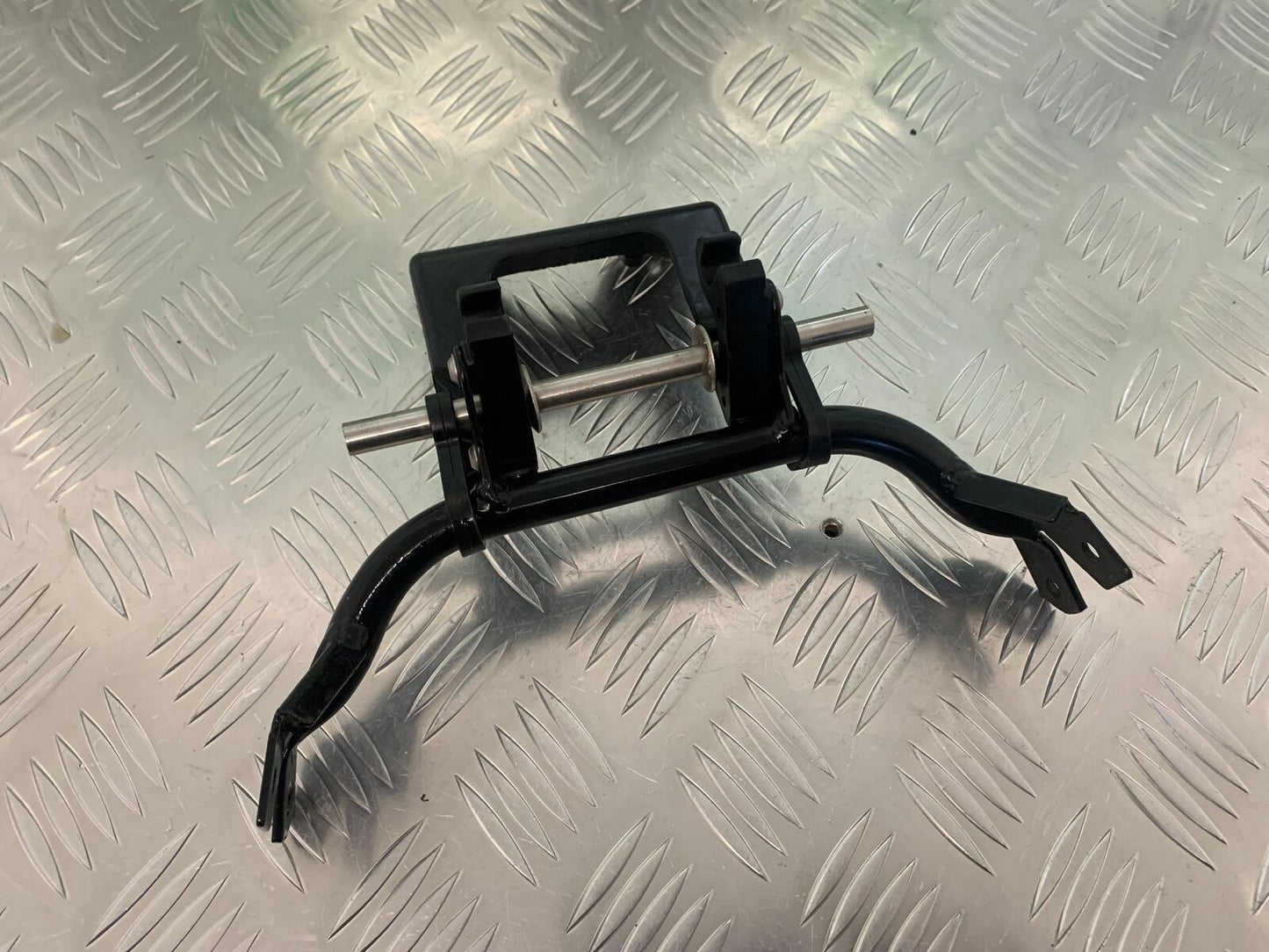 BMW R1200 RT R 1200 RT TANK BRACKET YEAR 2005-2009 (STOCK 943)