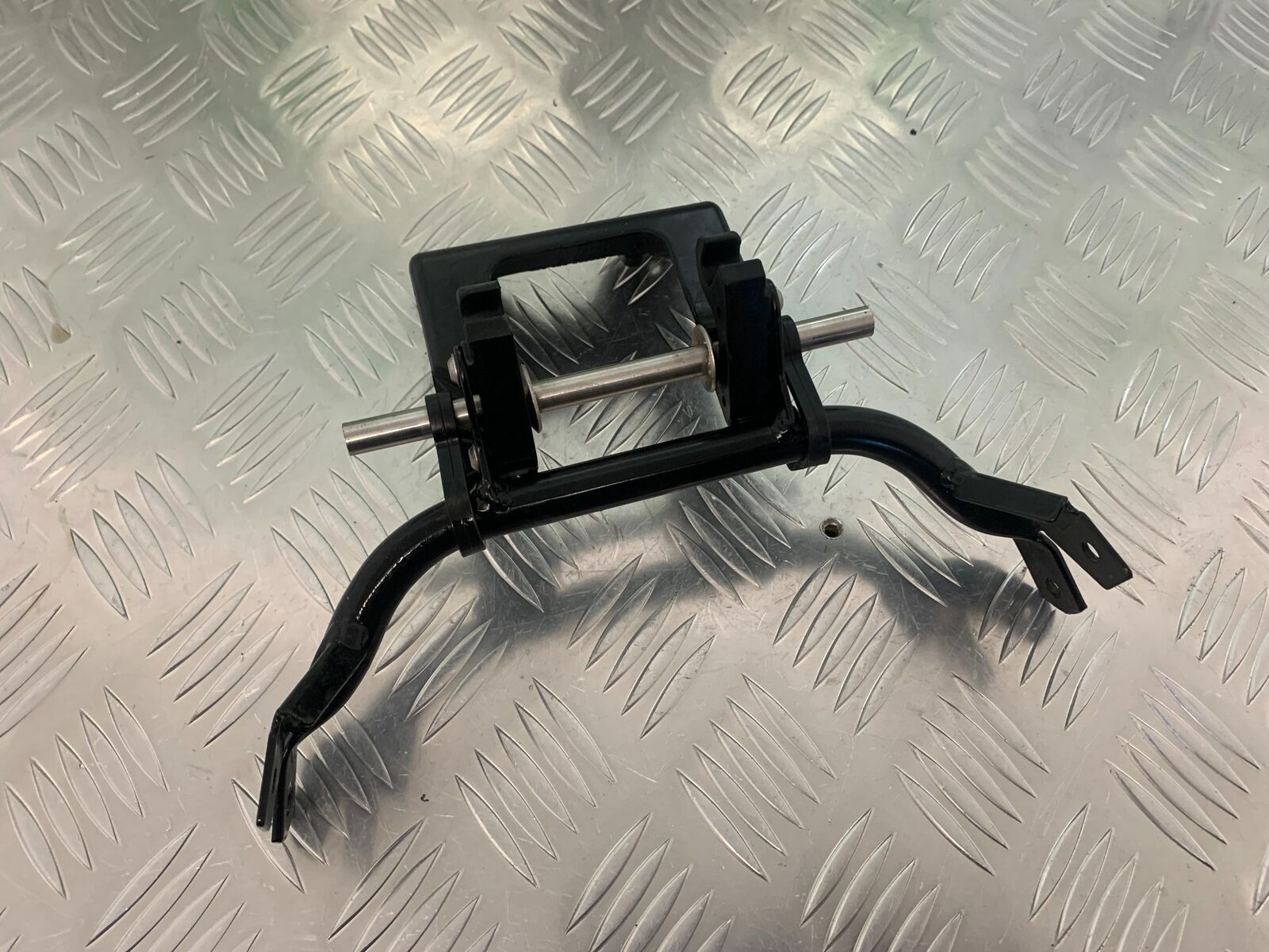 BMW R1200 RT R 1200 RT TANK BRACKET YEAR 2005-2009 (STOCK 943)