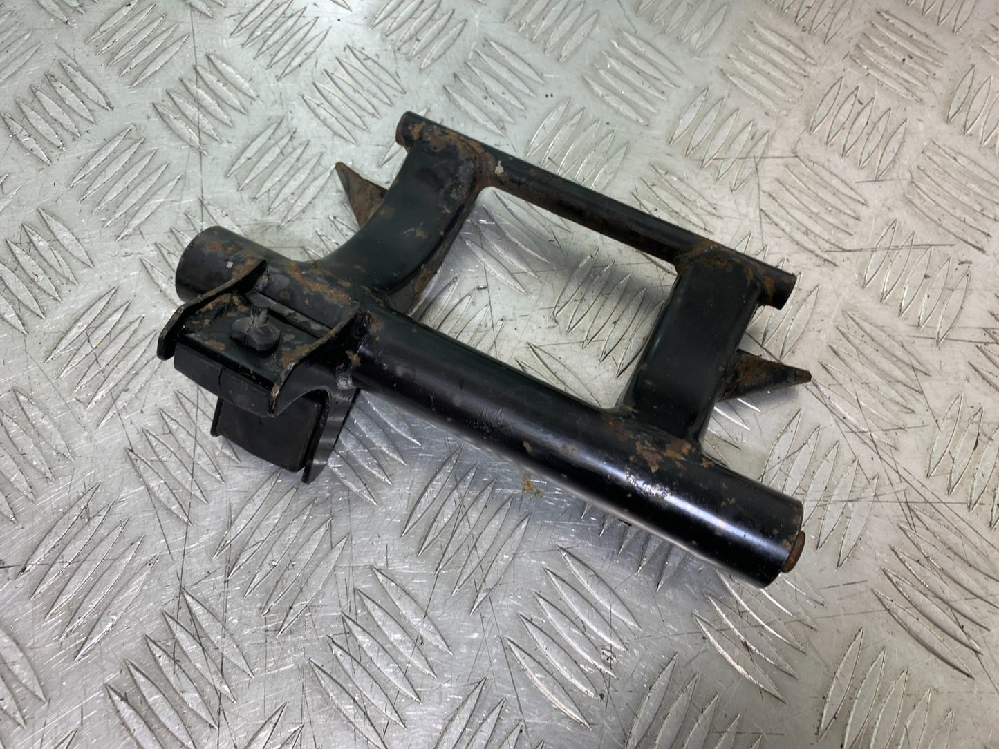 HONDA NSC110 VISION ENGINE BRACKET  YEAR 2017-2020 (CMB1249)