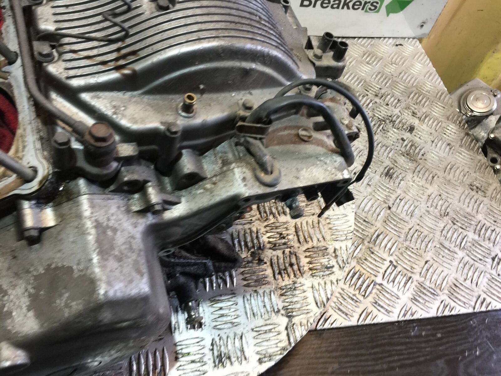 YAMAHA XTZ 750 SUPER TENERE ENGINE BOTTOM END   (STOCK 889)