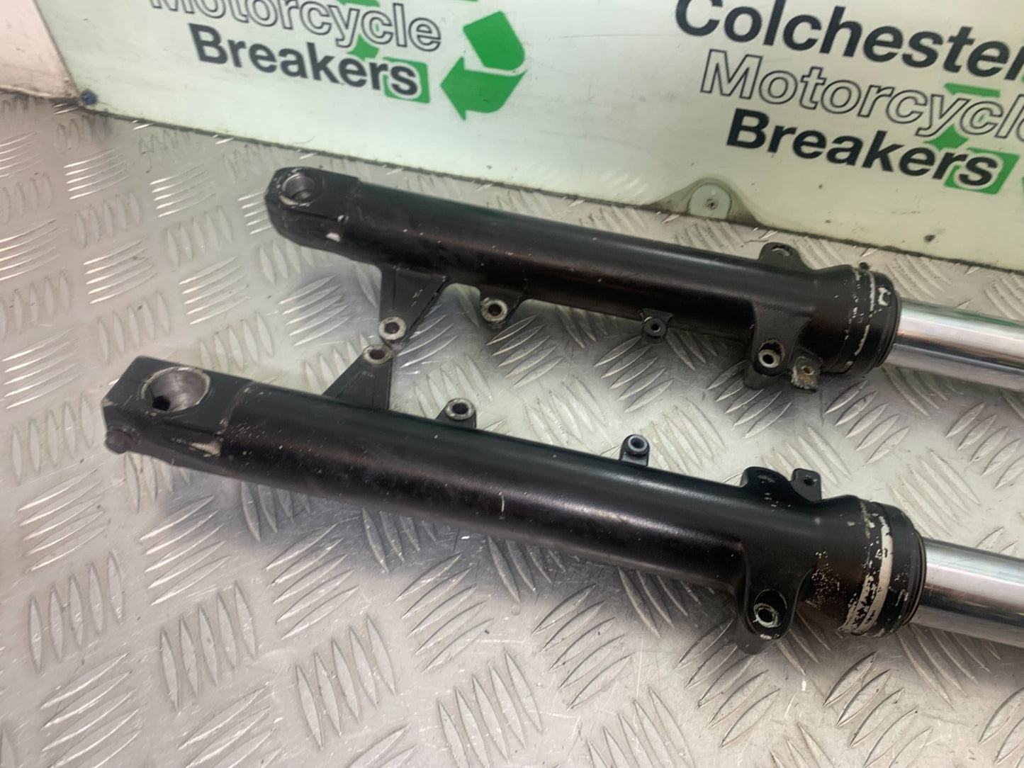 SUZUKI GSF650 GSF 650 FORKS  YEAR 2007-2009  (CMB1161)