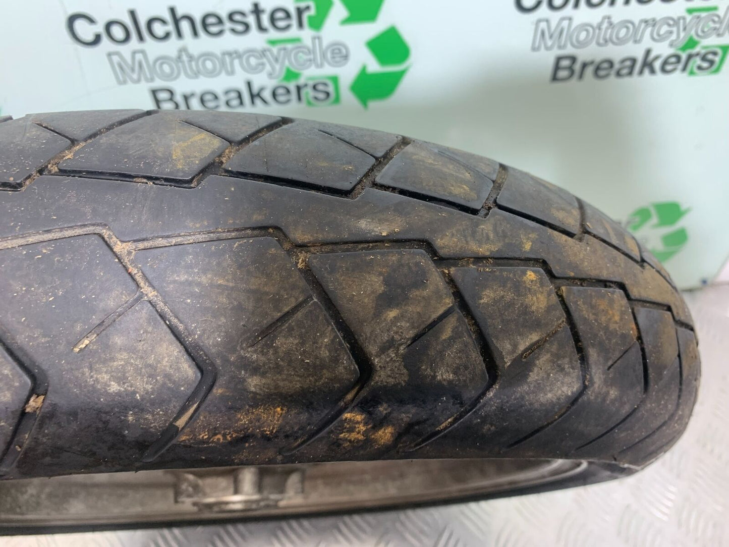HONDA CBR1100 BLACKBIRD FRONT WHEEL  YEAR 1999-2005  (CMB1103)