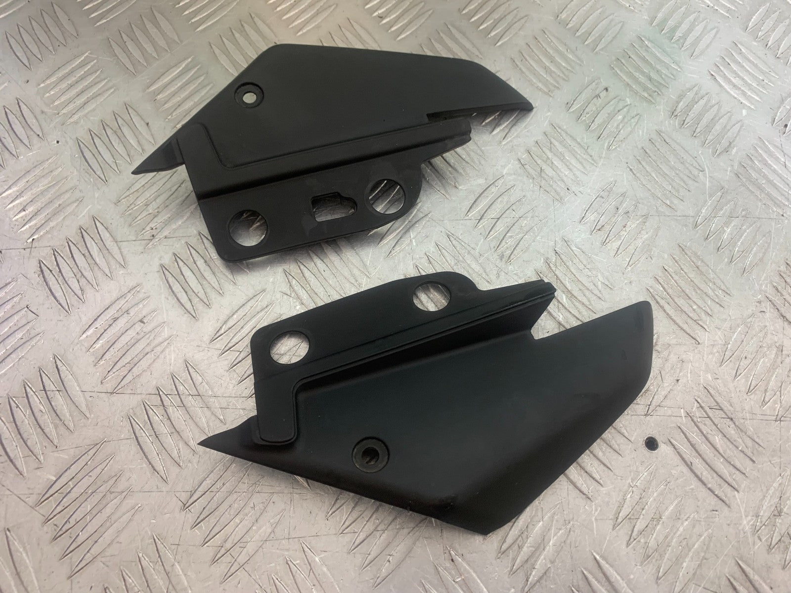 APRILIA SL750 SL 750 SHIVER FAIRING INFILL TRIMS  YEAR 2008-2016 (CMB1242)