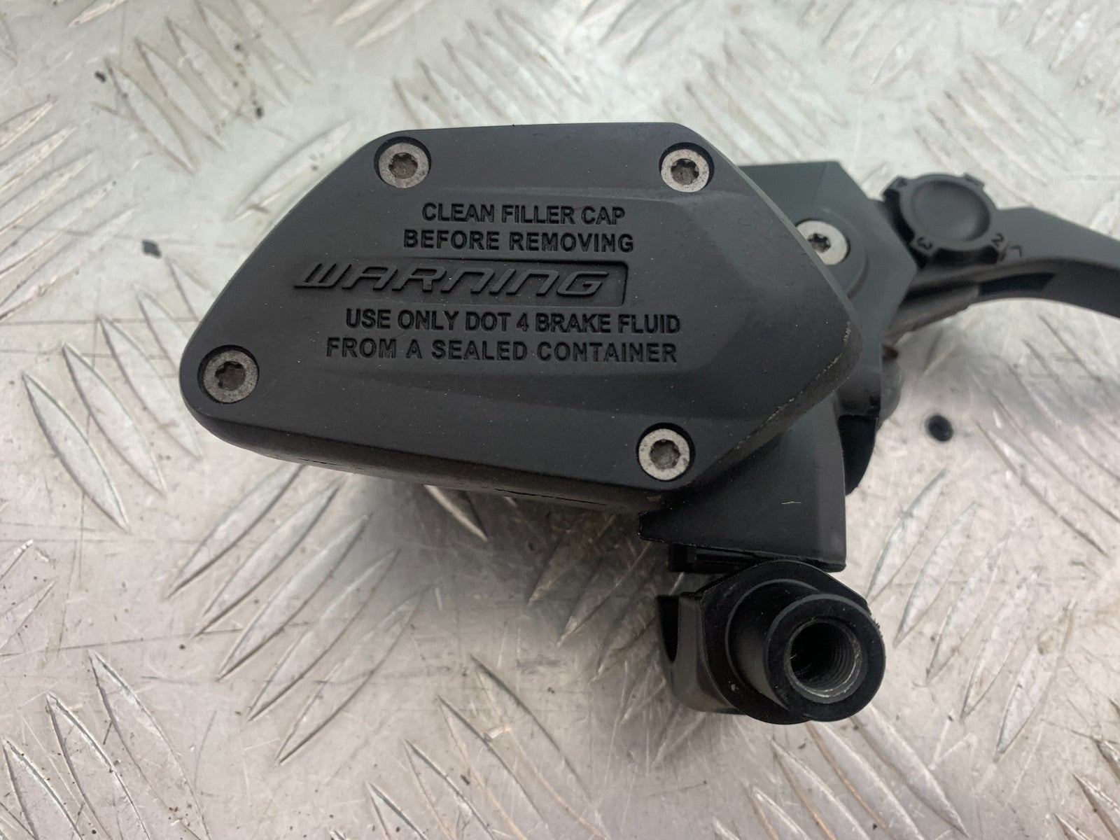 BMW R1200 R 1200 GS FRONT BRAKE MASTER CYLINDER  YEAR 2013-2016 (CMB1257)