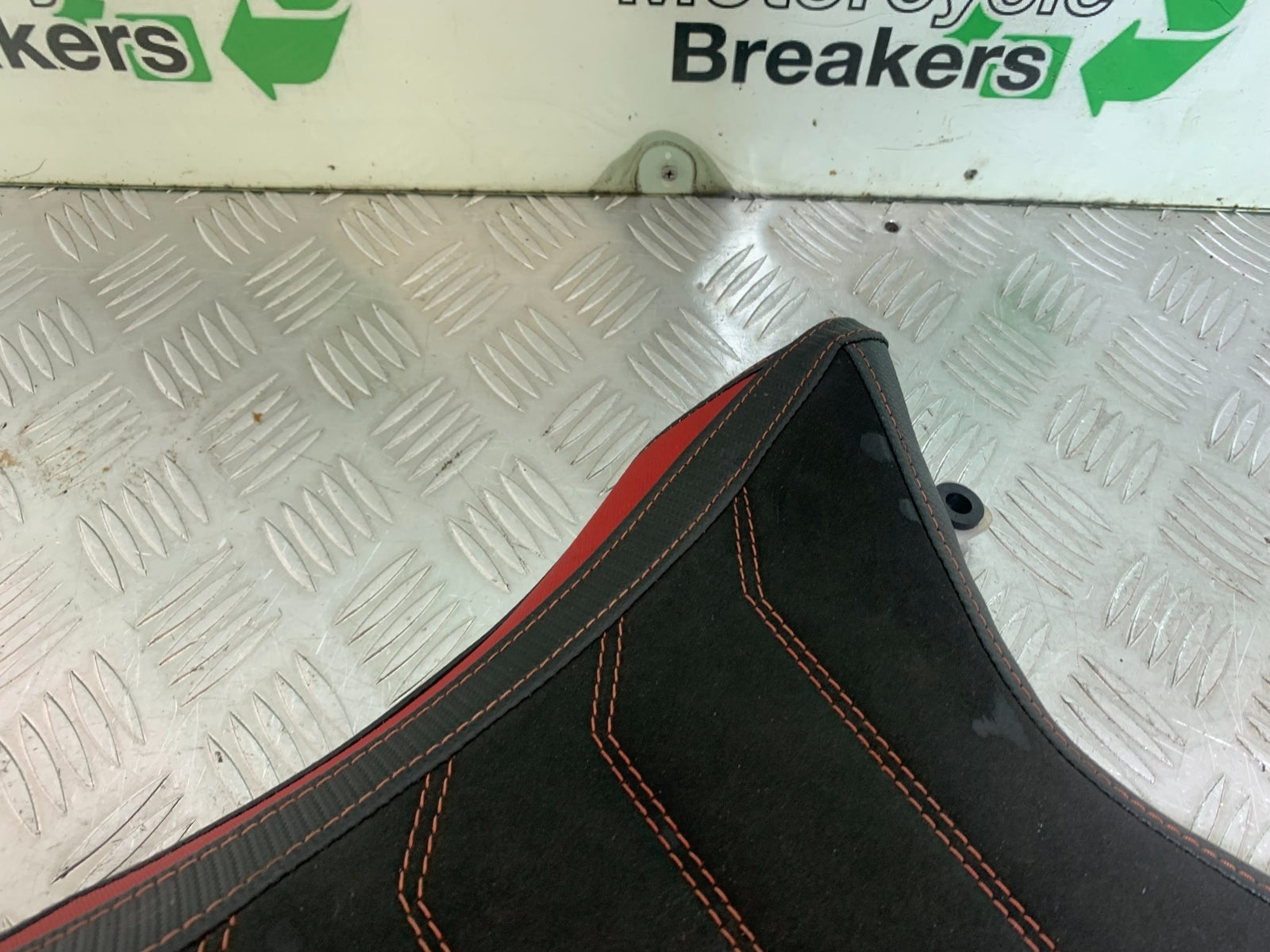 KAWASAKI ZX10R ZX 10R FRONT SEAT   YEAR 2011-2015 (CMB1154)