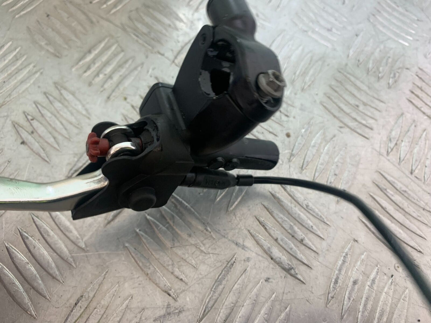 KTM 990 SUPERMOTO T CLUTCH MASTER CYLINDER   YEAR 2010-2011  (CMB1127)