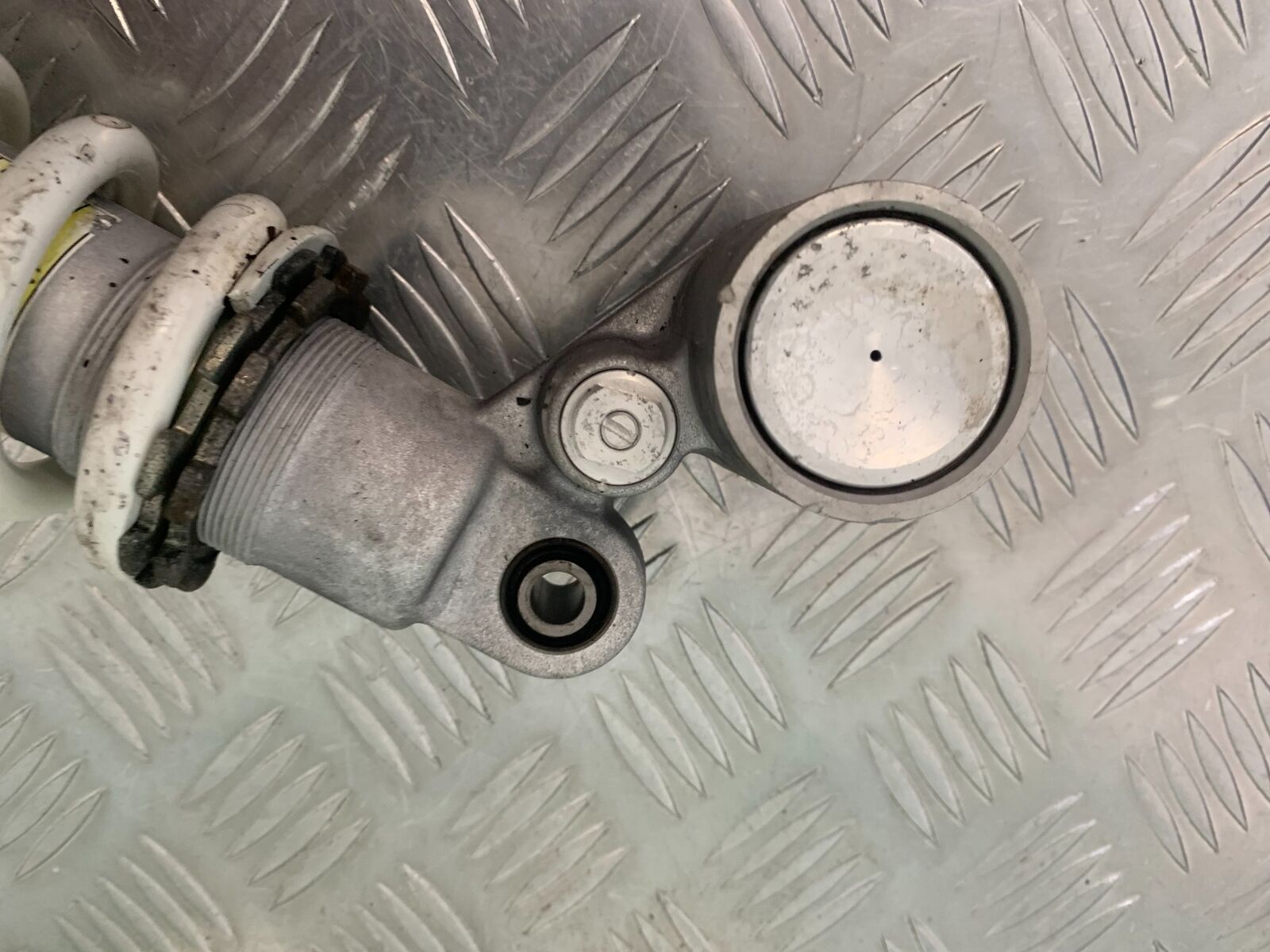 SUZUKI SV1000 SV 1000 K4 REAR SHOCK   YEAR 2004 (STOCK 990)