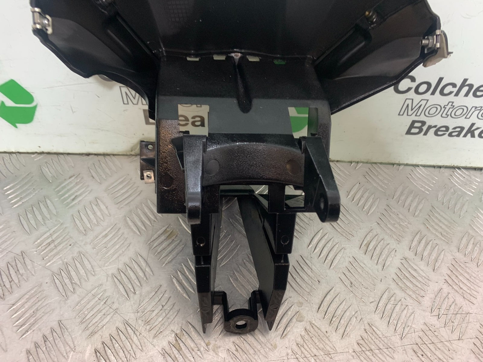 NECO ALEXONE 125 FAIRING BRACKET   YEAR 2016-2022  (CMB1273)