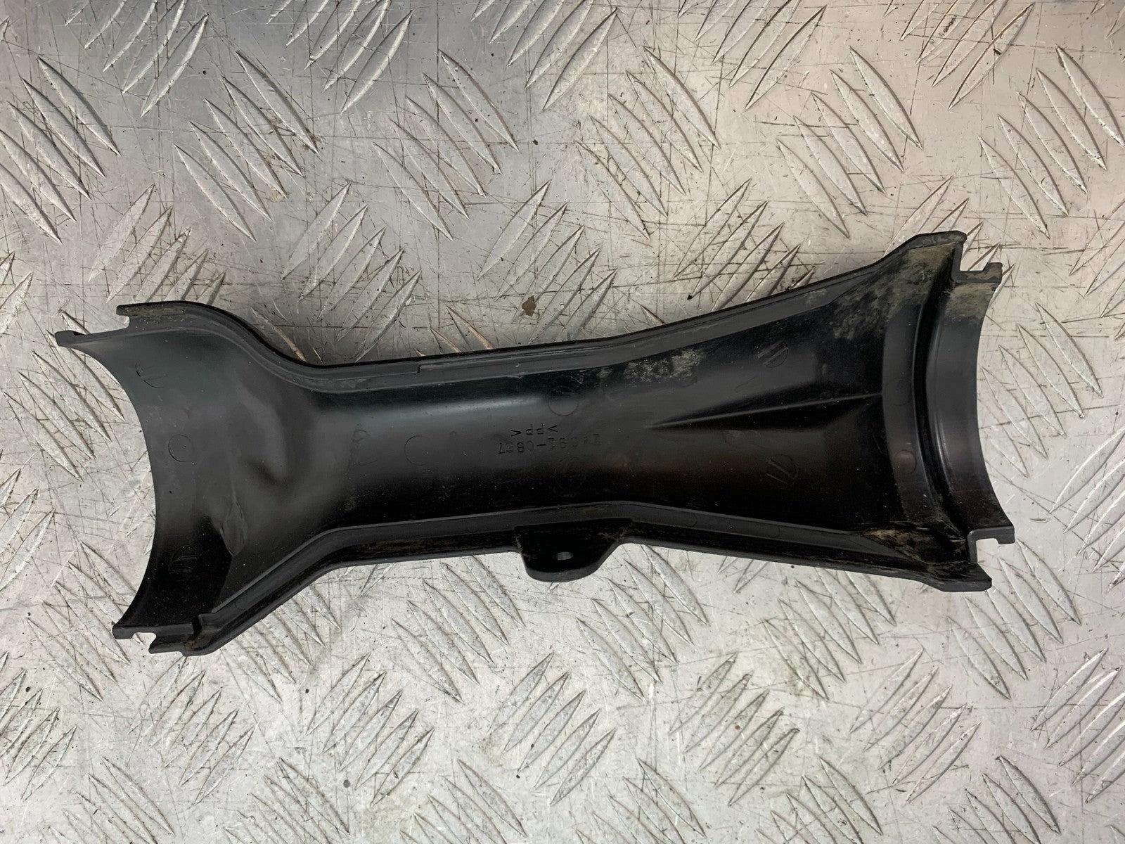 KAWASAKI GTR1400 GTR 1400 SWINGARM COVER   YEAR 2007-2009 (CMB1306)
