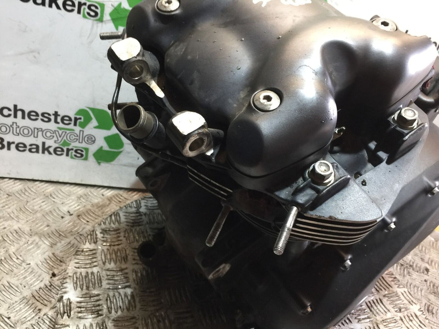 TRIUMPH 900 STREET SCRAMBLER ENGINE  YEAR 2018  (STOCK 896)