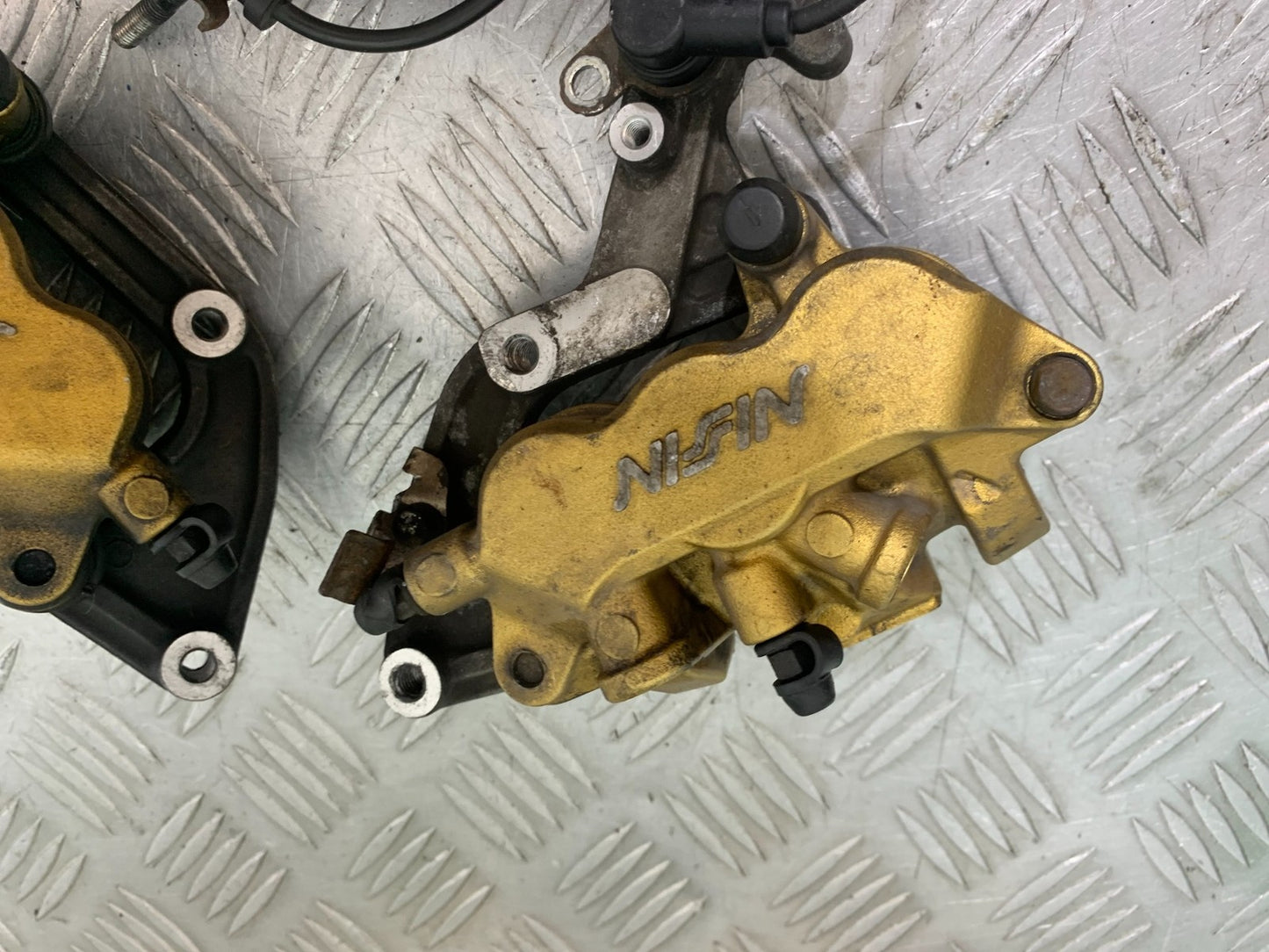 HONDA CBF600 CBF 600 FRONT BRAKE CALIPERS  YEAR 2004-07  (CMB1305)