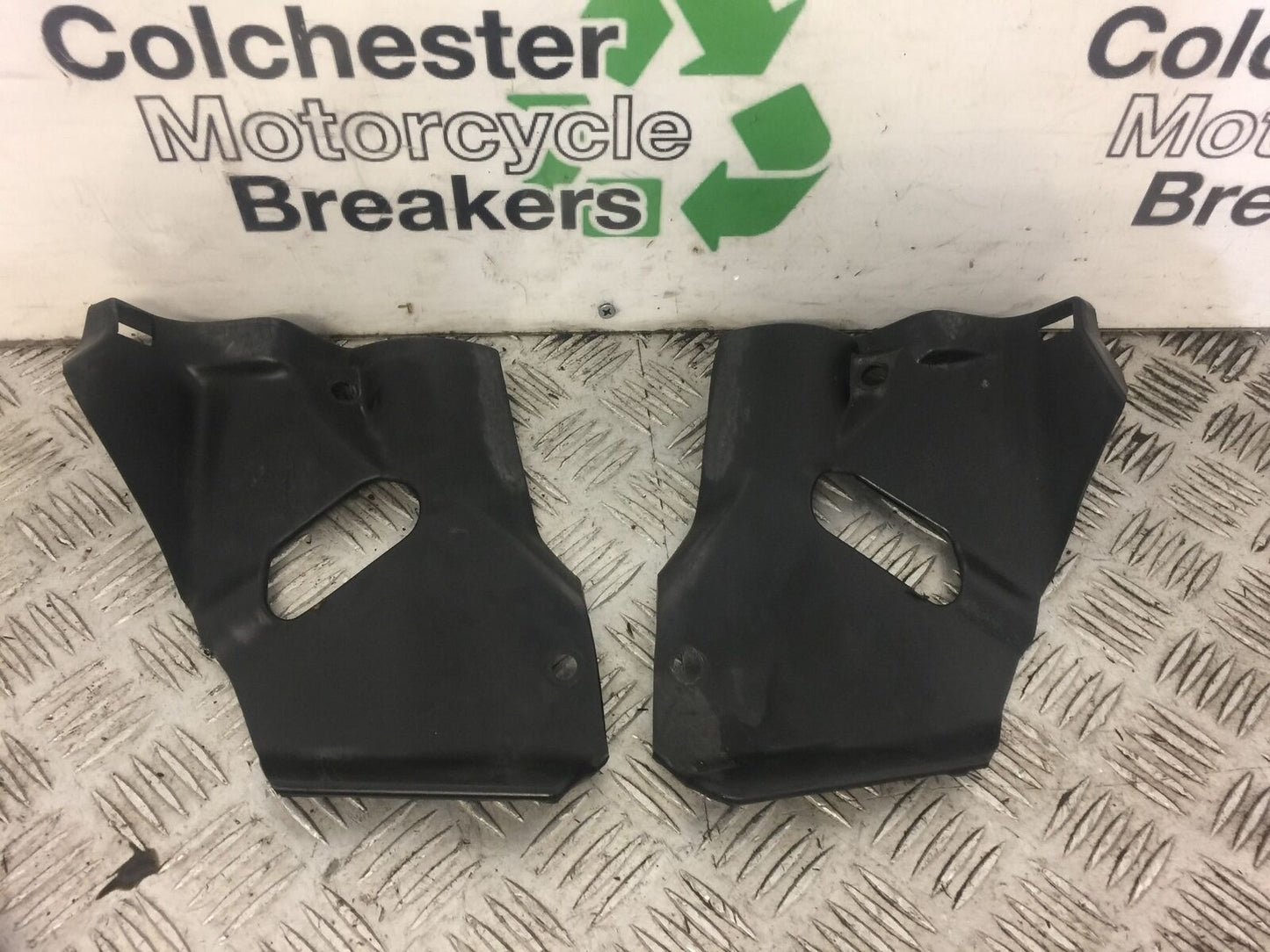TRIUMPH 750 TRIDENT LEFT AND RIGHT SIDE INFILLS  YEAR 1994 STOCK 396