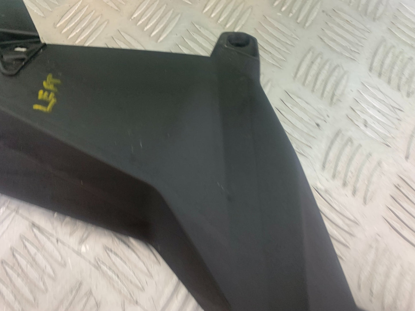 BMW M1000 R LEFT FAIRING PANEL YEAR 2023-2024 (CMB1140)