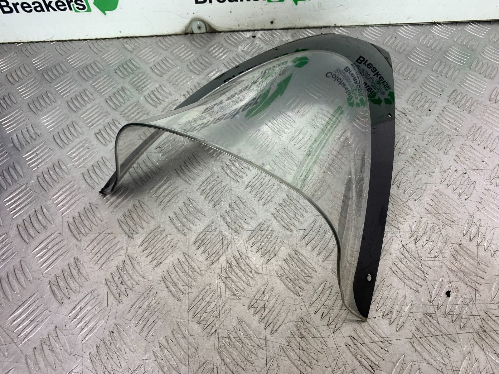 TRIUMPH 1050 SPRINT GT SCREEN  YEAR 2010-2016 (CMB1250)