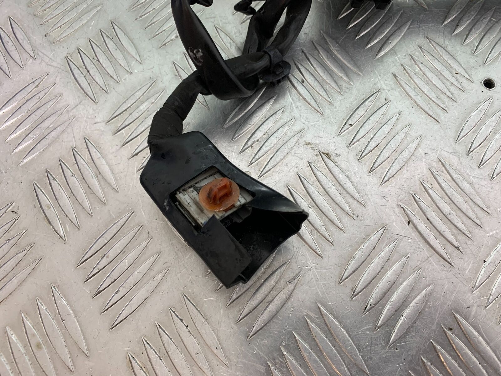 HONDA CBR500R CBR 500 R RIGHT SWITCH GEAR YEAR 2012-16 (CMB1048)