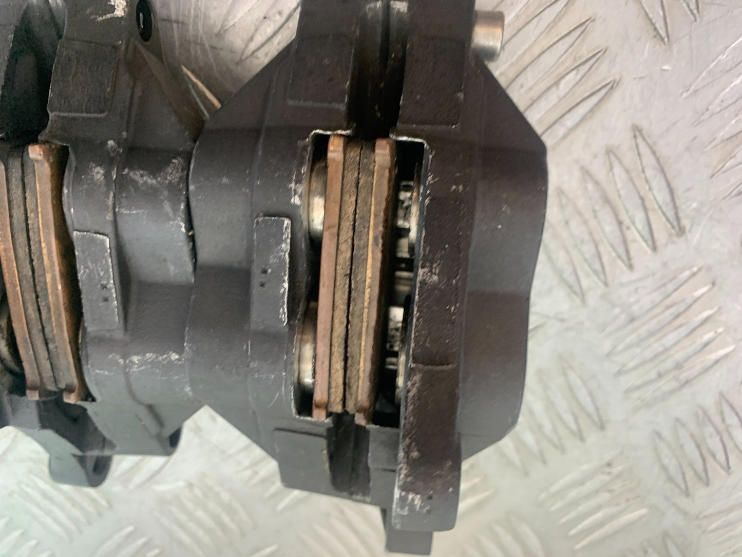KAWASAKI ZX9R ZX9 E1 FRONT CALIPERS   YEAR 2000-01 (CMB1171)