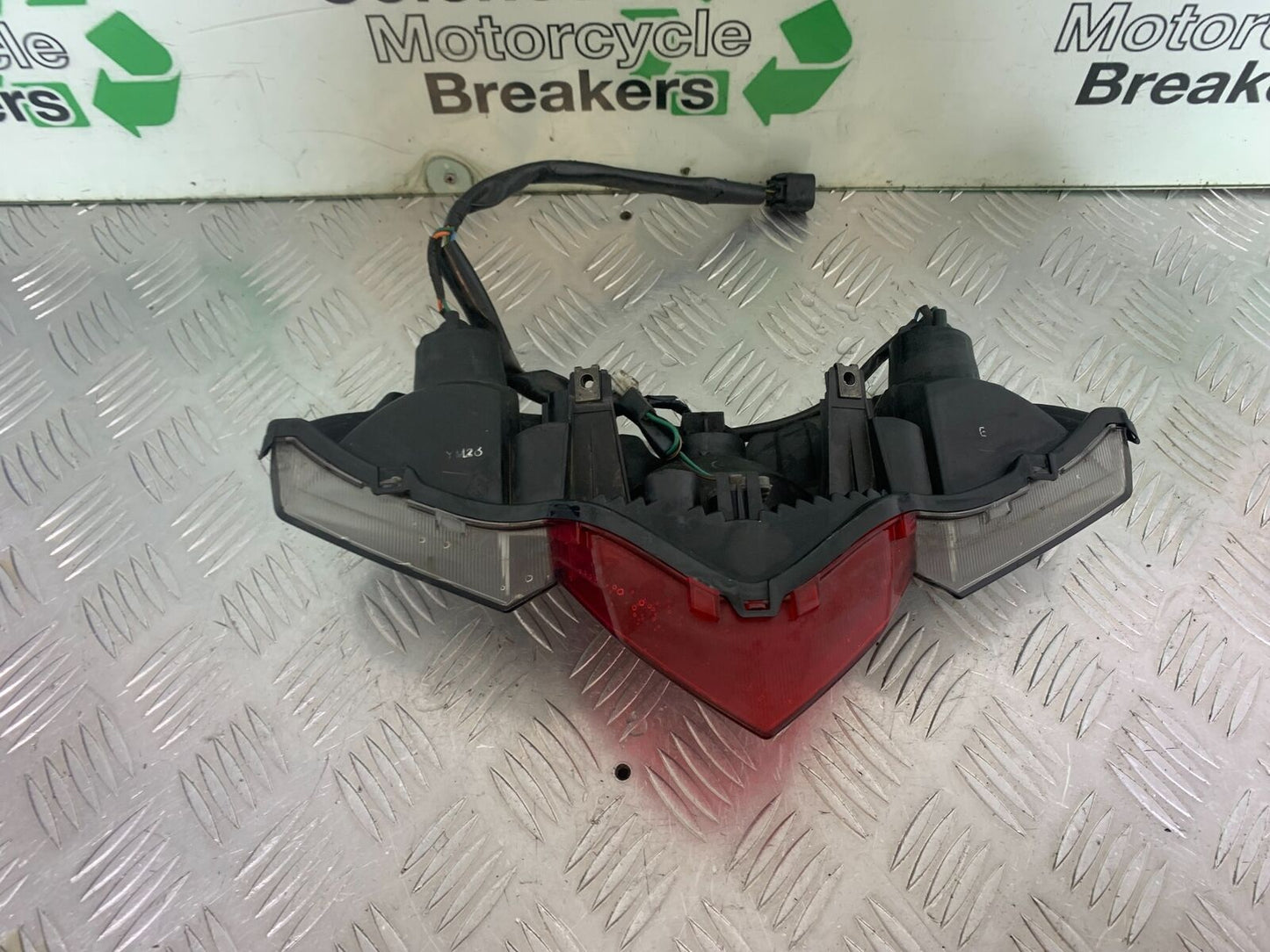 HONDA VFR1200 VFR 1200 FA REAR LIGHT   YEAR 2010-11 CMB1088)