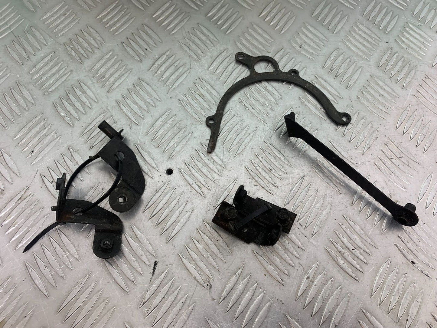 HONDA CBR1100 BLACKBIRD BRACKETS  YEAR 1999-2005 (CMB1103)