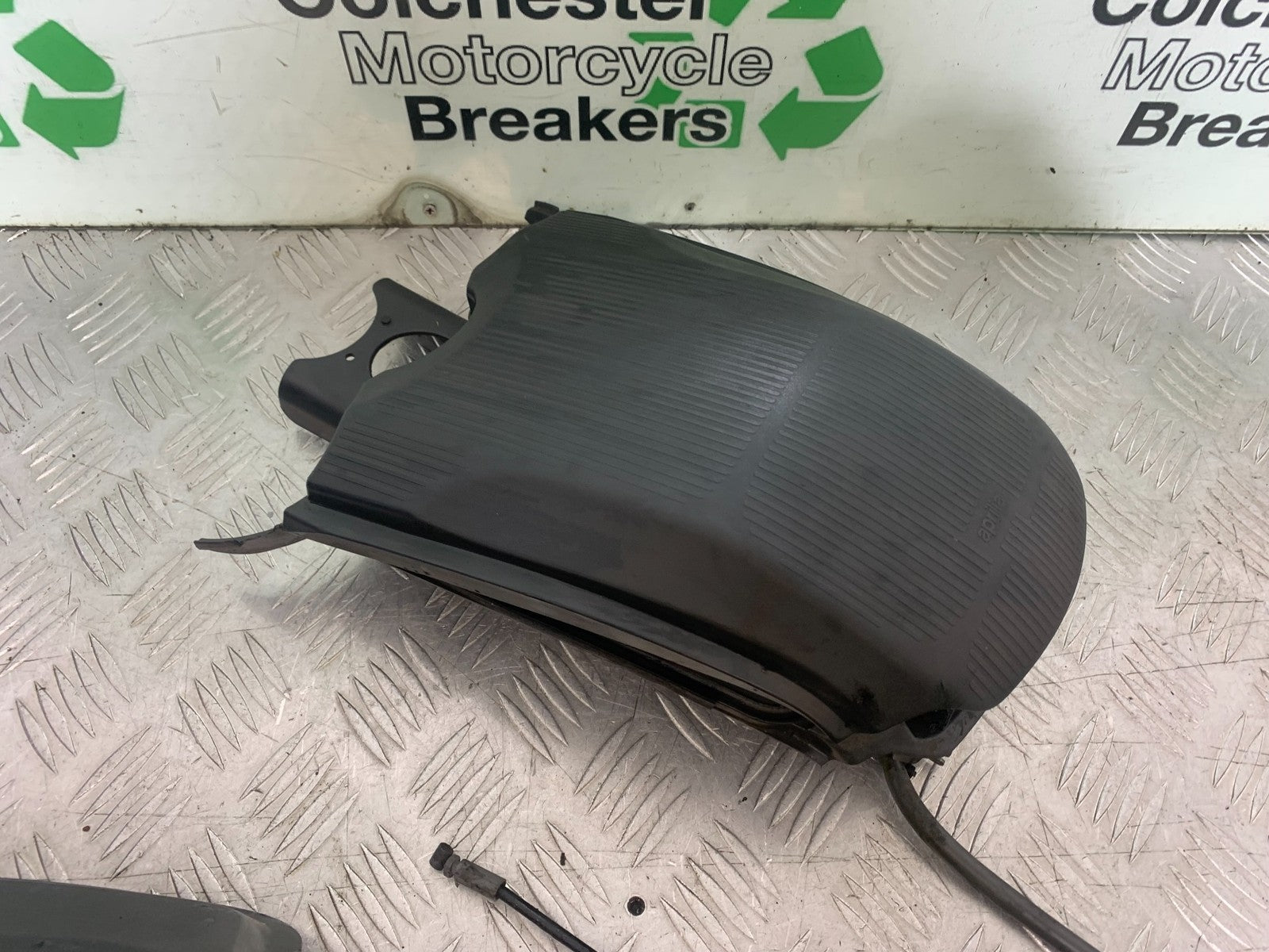 APRILIA 650 PAGASO STRADA  PETROL TANK LID   YEAR 2005-2010 (CMB1260)